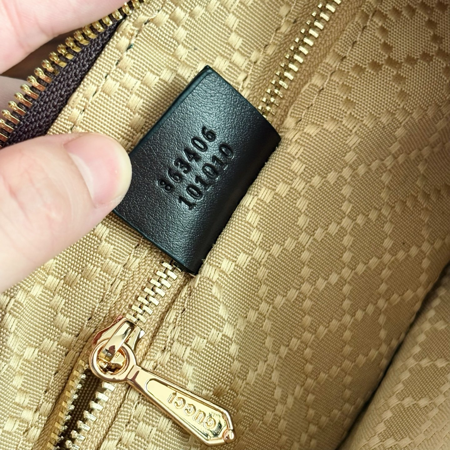 Cheap Gucci AAA Quality Handbags in 210600, $105 USD- [IB210600] - Replica Gucci AAA Quality Handbags