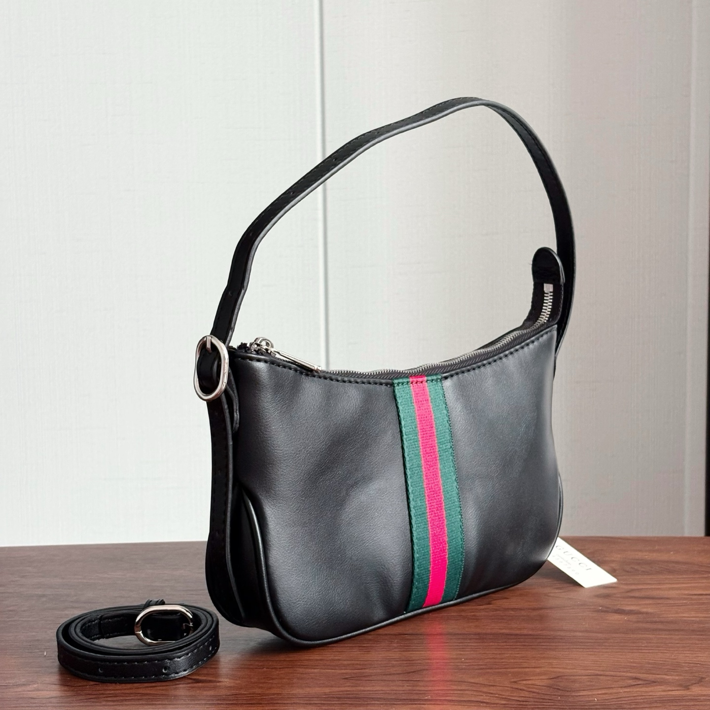 Cheap Gucci AAA Quality Handbags in 210607, $105 USD- [IB210607] - Replica Gucci AAA Quality Handbags
