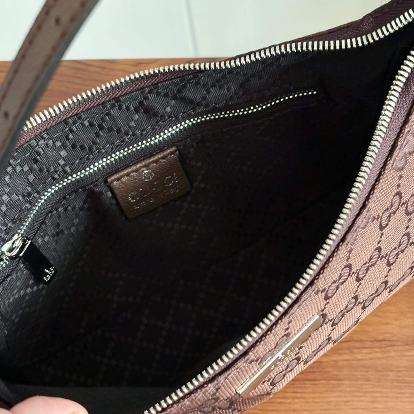 Cheap Gucci AAA Quality Handbags in 210610, $105 USD- [IB210610] - Replica Gucci AAA Quality Handbags