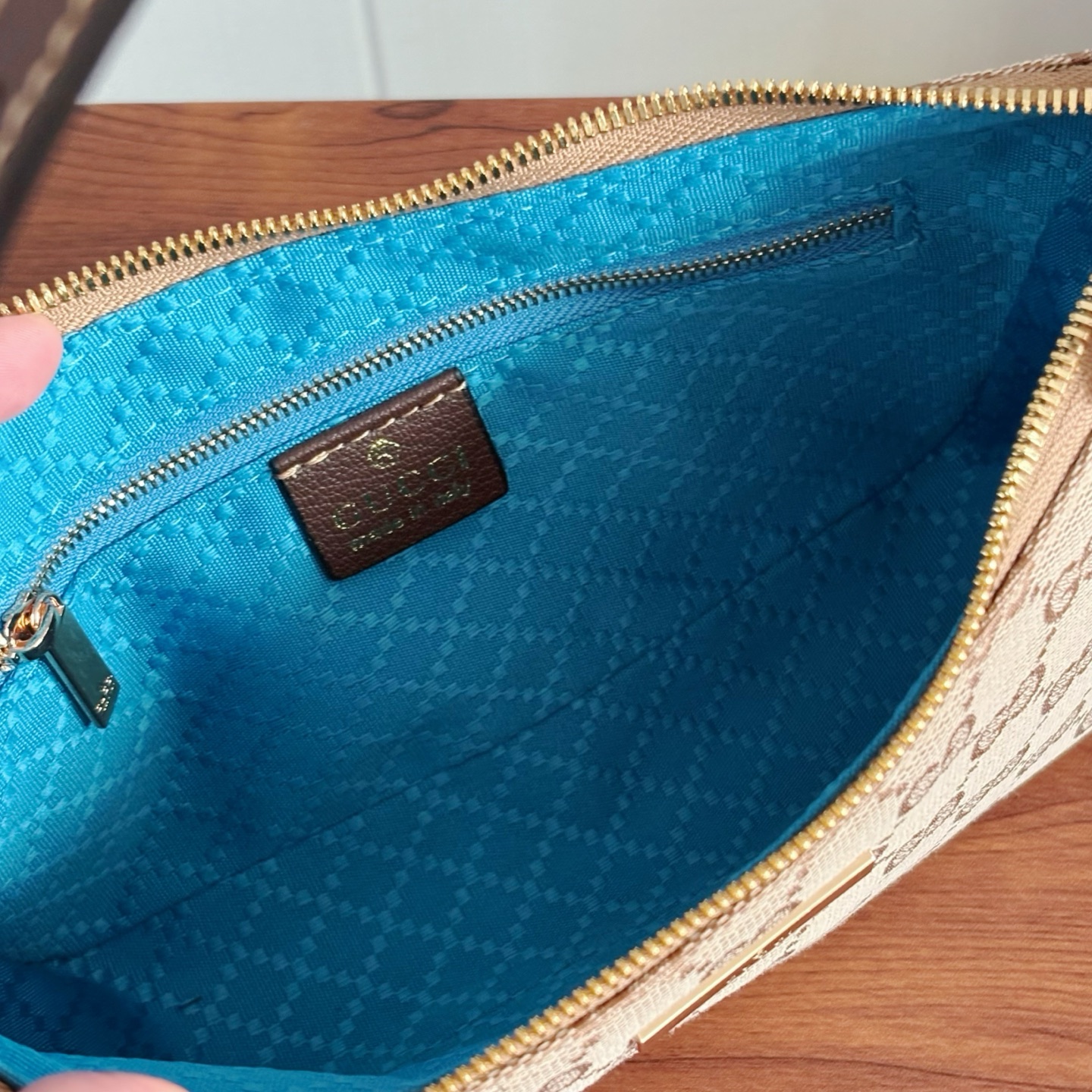 Cheap Gucci AAA Quality Handbags in 210612, $105 USD- [IB210612] - Replica Gucci AAA Quality Handbags