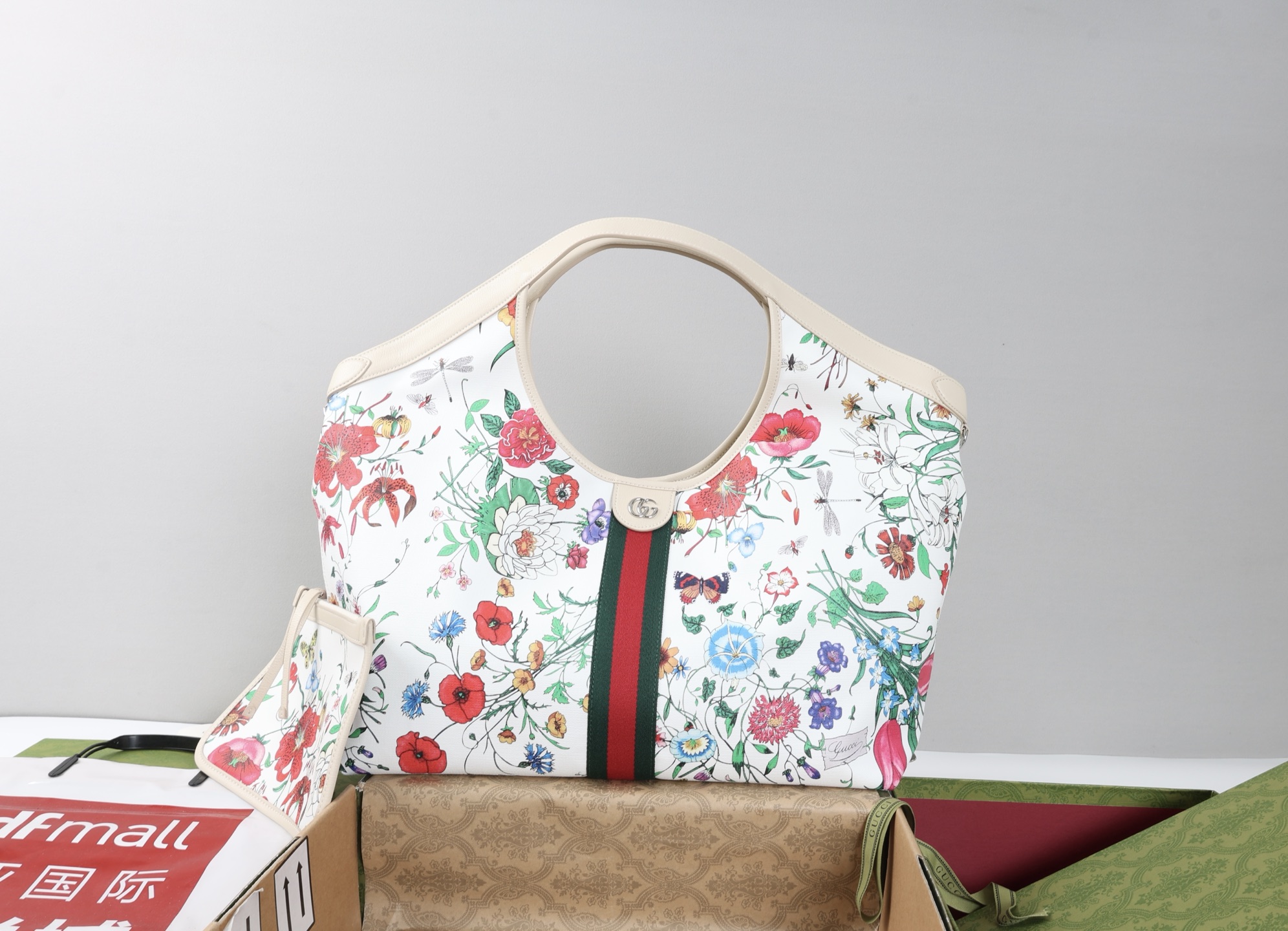 Cheap Gucci AAA Quality Handbags in 210639, $85 USD- [IB210639] - Replica Gucci AAA Quality Handbags