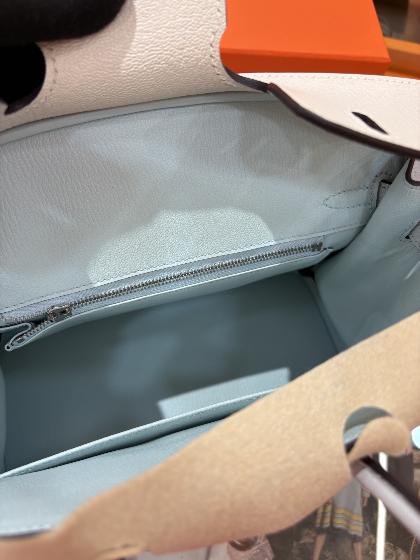 Cheap Hermes  AAA Quality Handbags in 210650, $135 USD- [IB210650] - Replica Hermes  AAA Quality Handbags