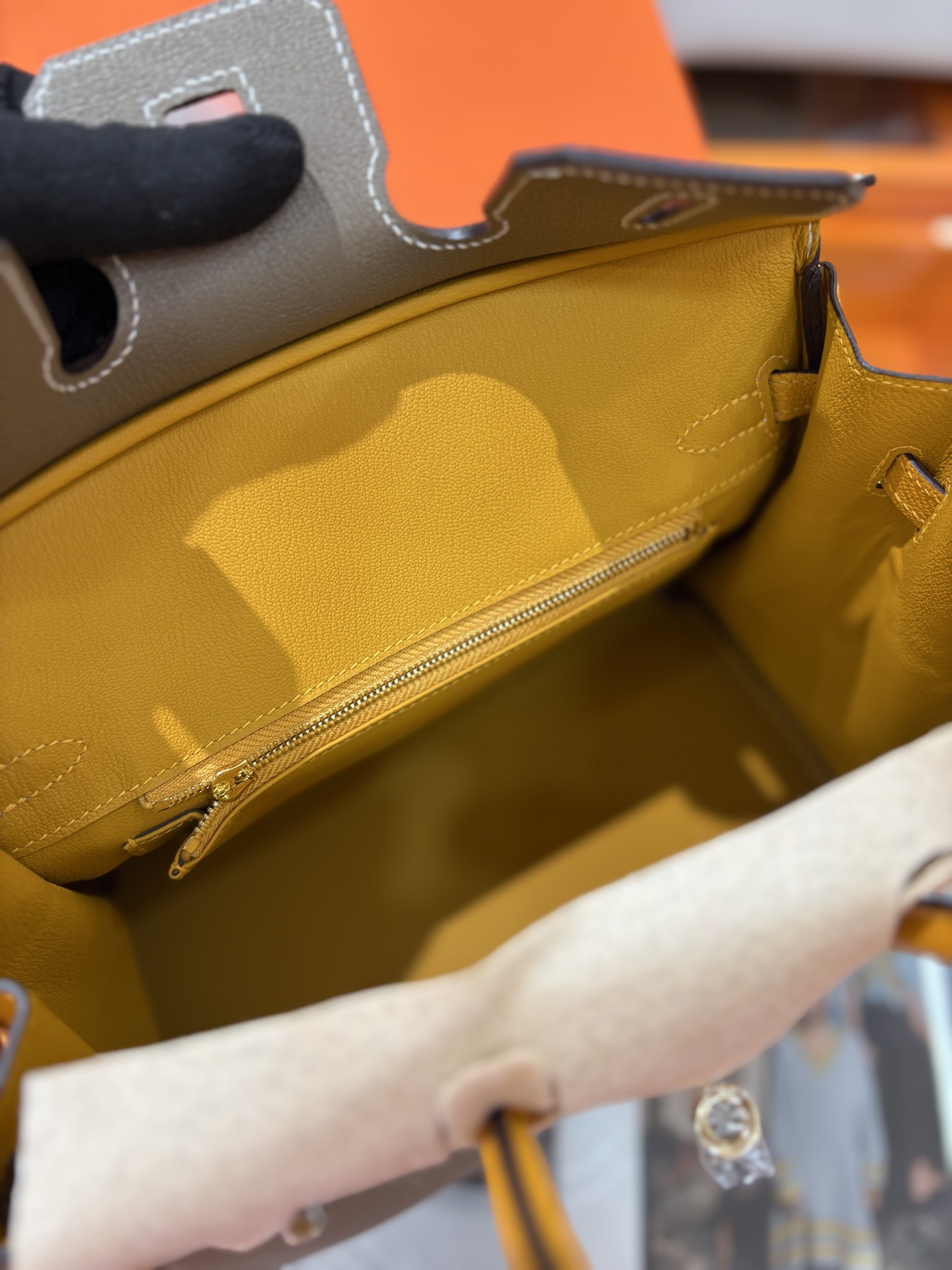 Cheap Hermes  AAA Quality Handbags in 210659, $135 USD- [IB210659] - Replica Hermes  AAA Quality Handbags