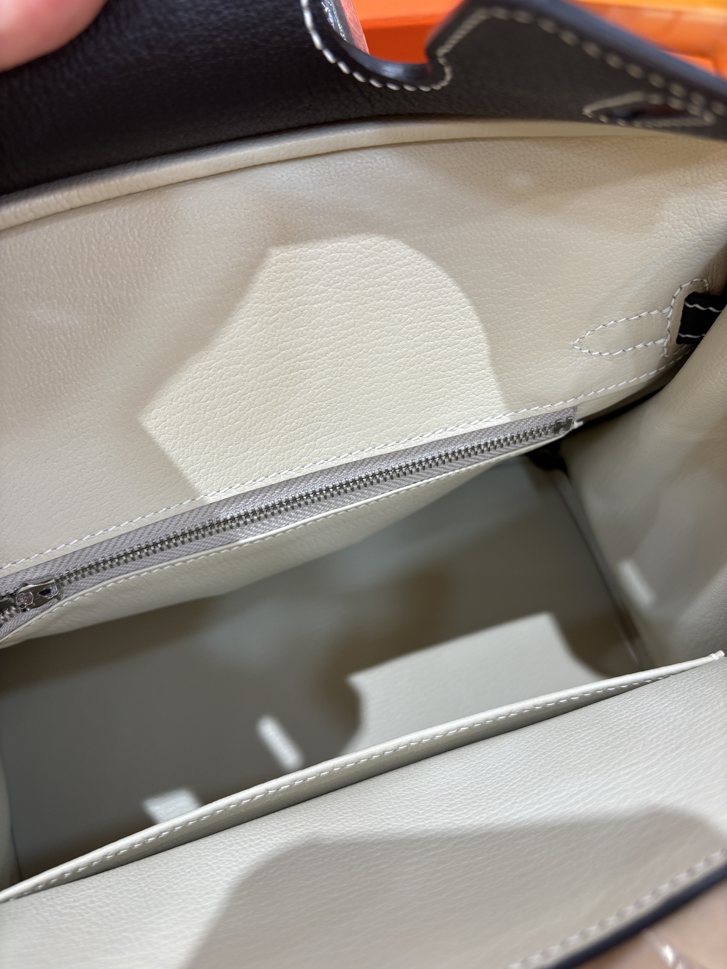 Cheap Hermes  AAA Quality Handbags in 210663, $135 USD- [IB210663] - Replica Hermes  AAA Quality Handbags