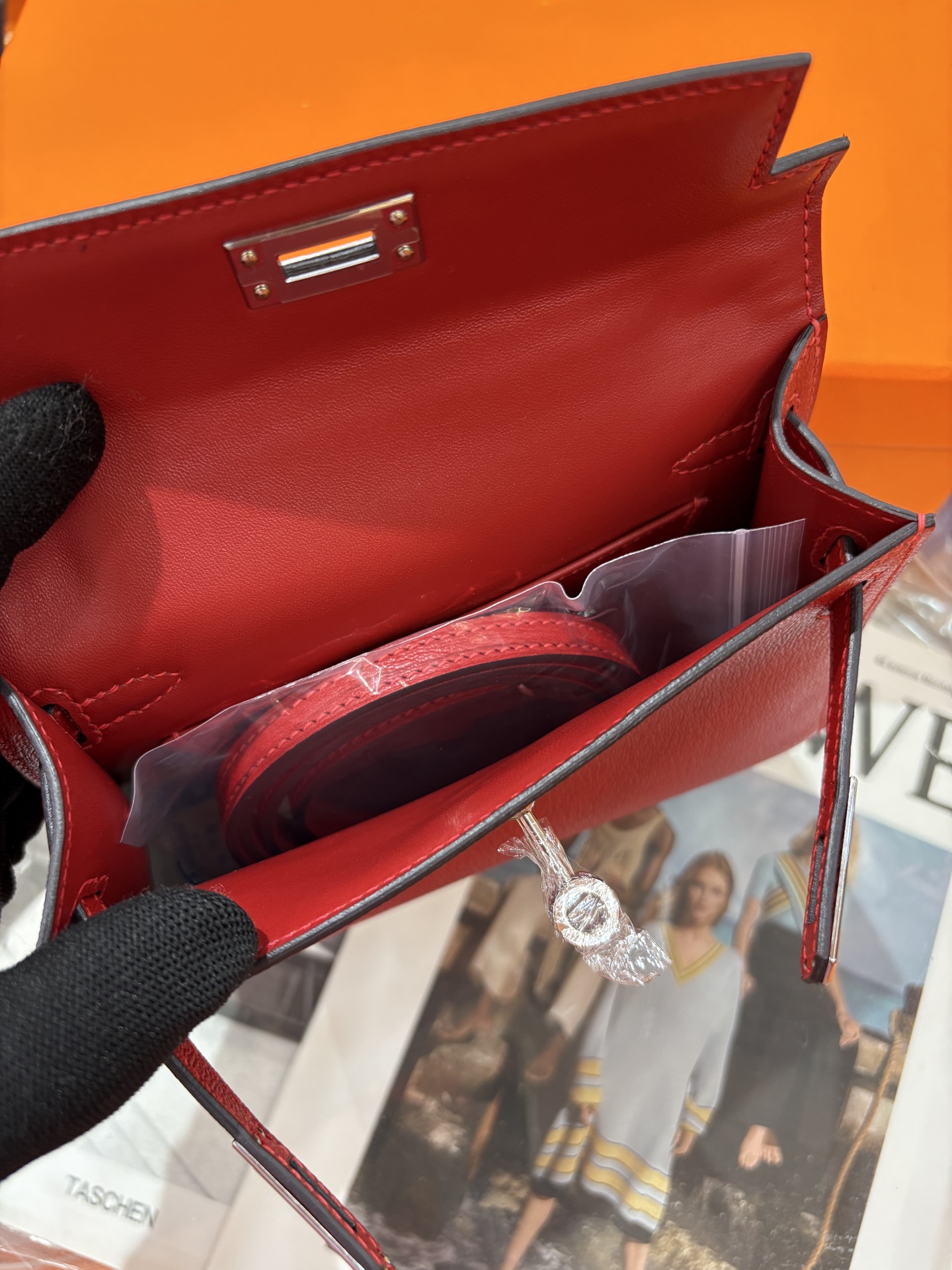 Cheap Hermes  AAA Quality Handbags in 210680, $135 USD- [IB210680] - Replica Hermes  AAA Quality Handbags