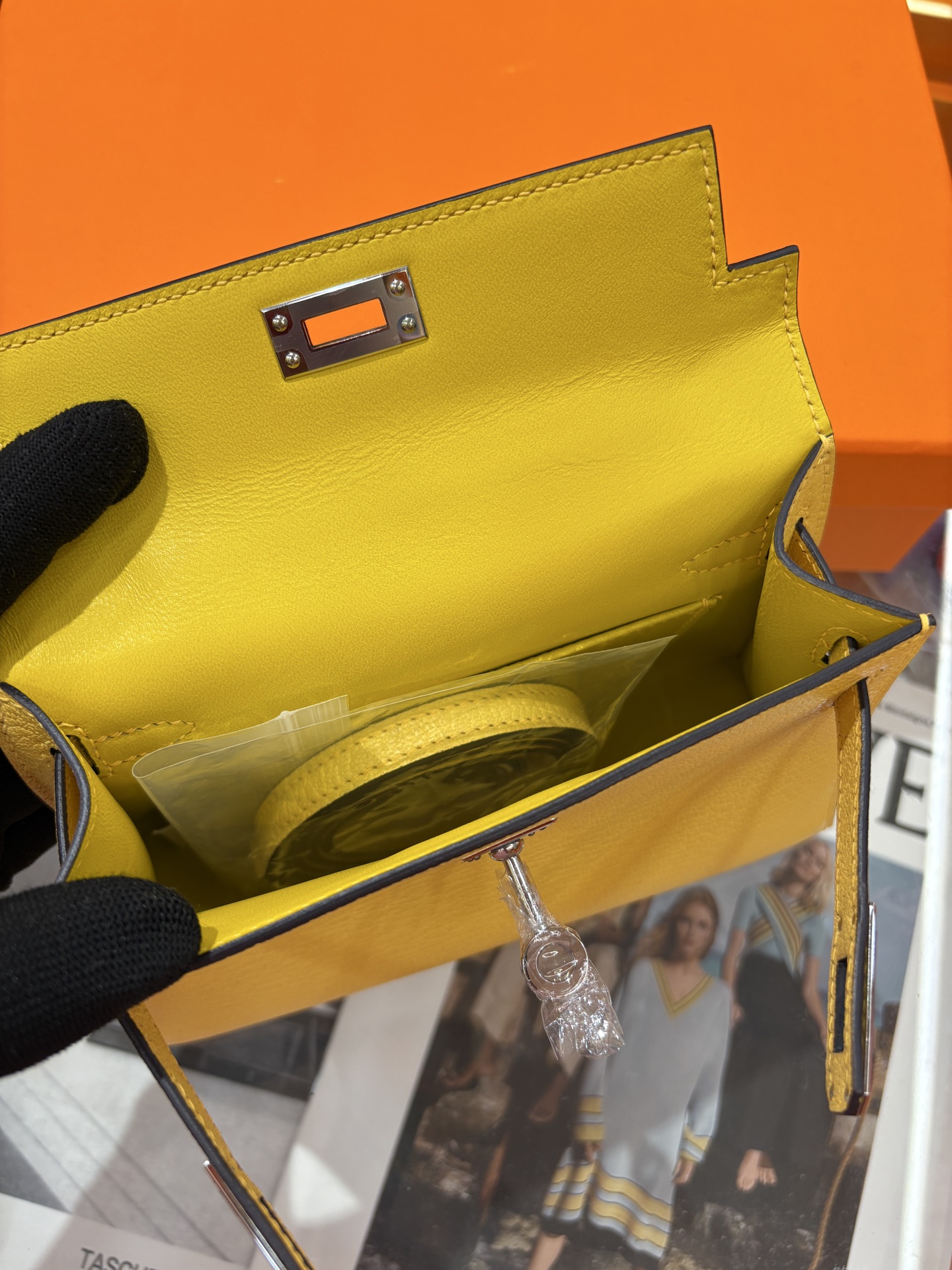 Cheap Hermes  AAA Quality Handbags in 210681, $135 USD- [IB210681] - Replica Hermes  AAA Quality Handbags