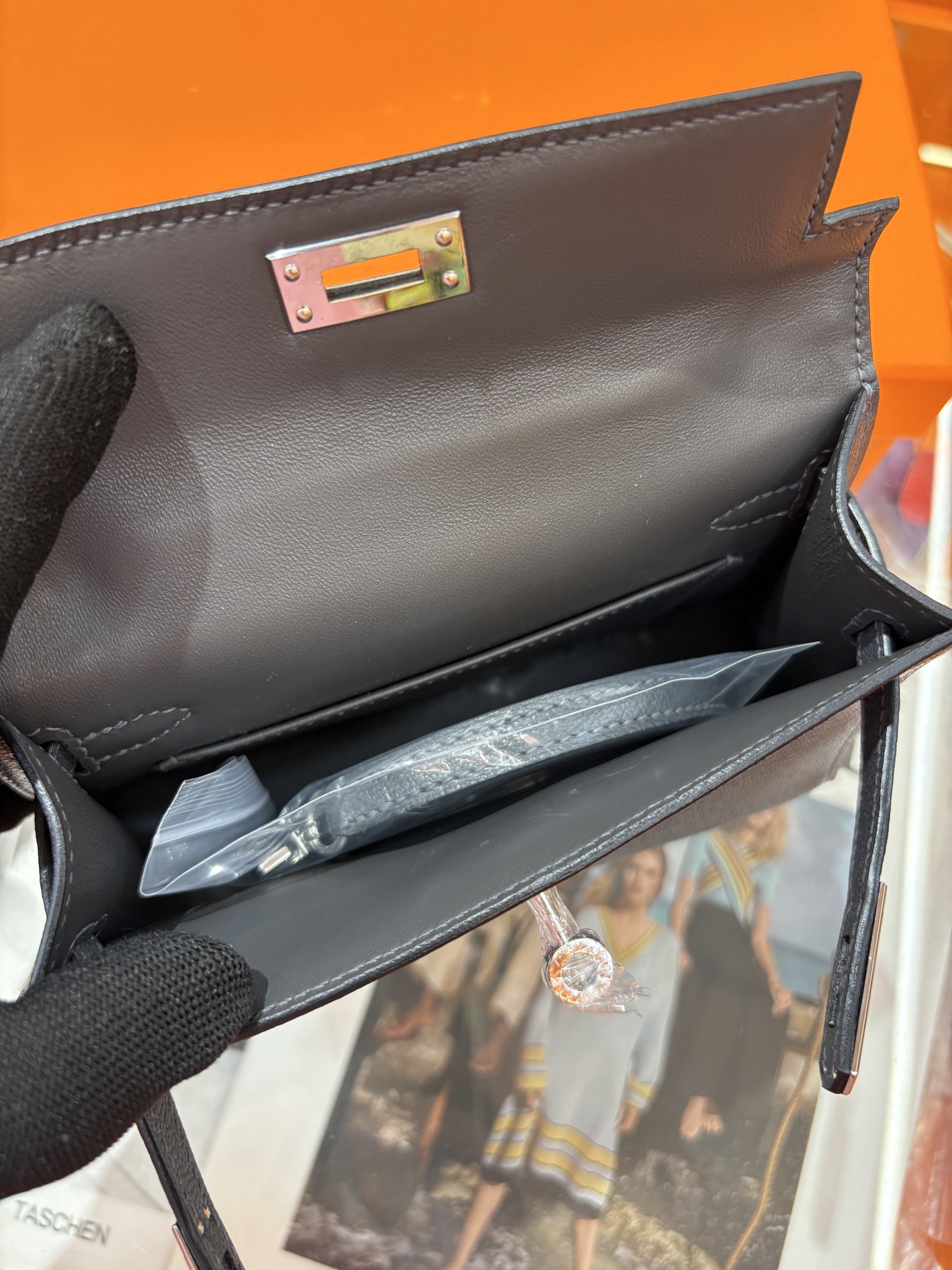 Cheap Hermes  AAA Quality Handbags in 210682, $135 USD- [IB210682] - Replica Hermes  AAA Quality Handbags