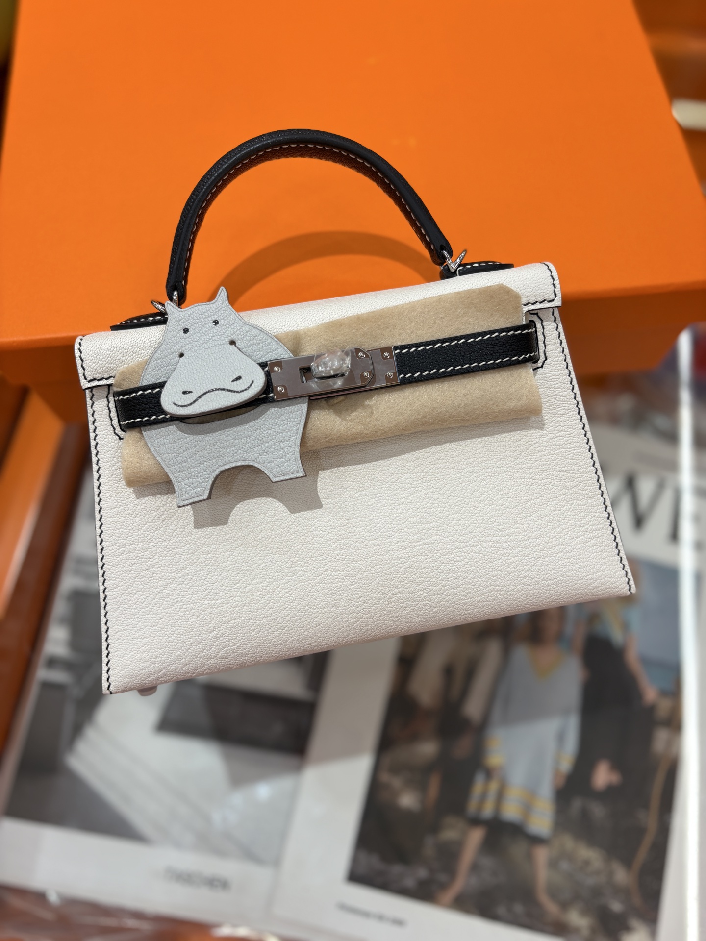 Cheap Hermes  AAA Quality Handbags in 210688, $135 USD- [IB210688] - Replica Hermes  AAA Quality Handbags
