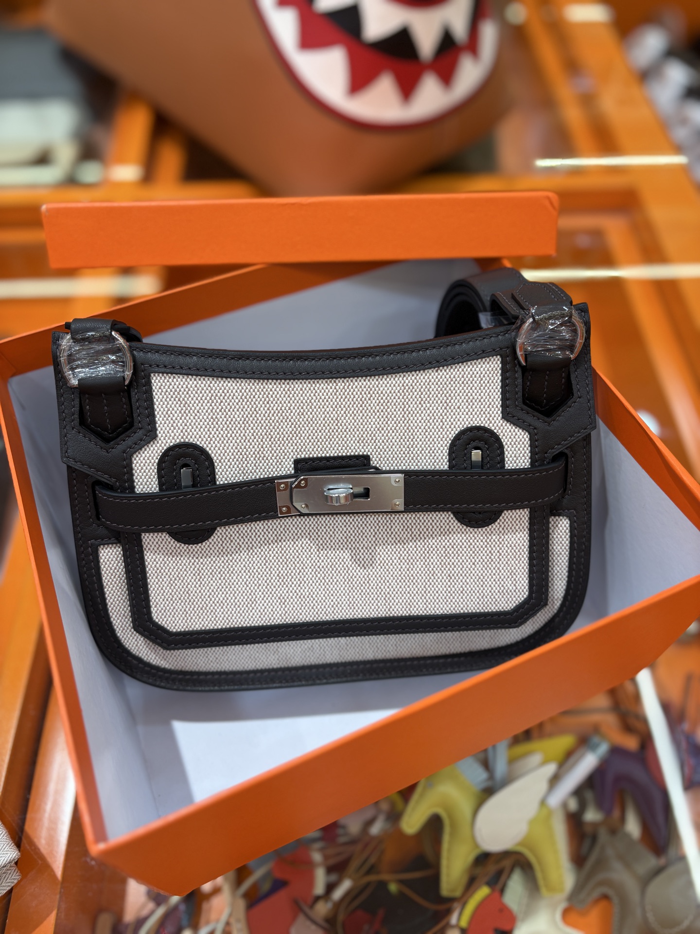Cheap Hermes  AAA Quality Handbags in 210694, $135 USD- [IB210694] - Replica Hermes  AAA Quality Handbags