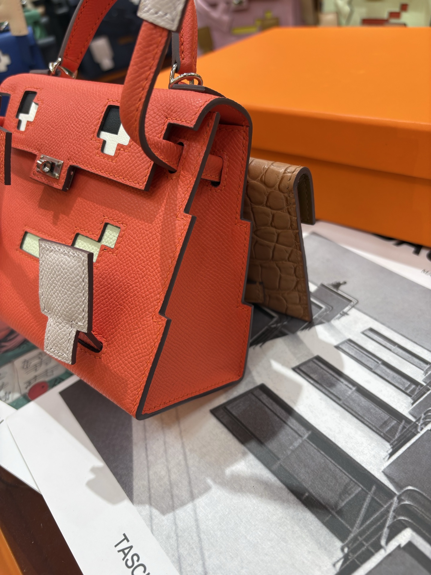 Cheap Hermes  AAA Quality Handbags in 210704, $135 USD- [IB210704] - Replica Hermes  AAA Quality Handbags