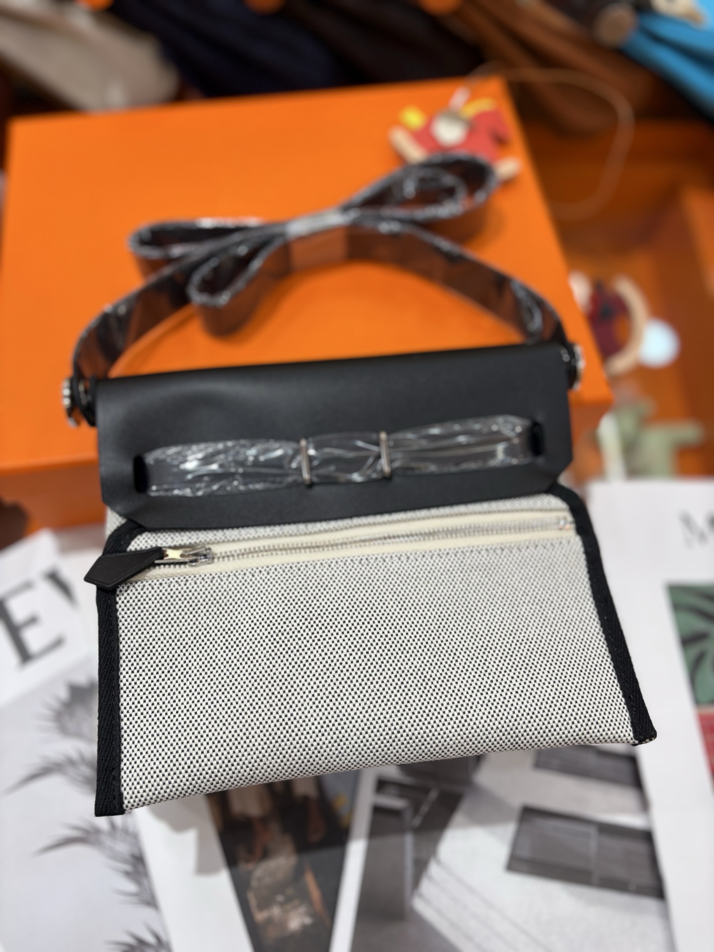 Cheap Hermes  AAA Quality Handbags in 210769, $125 USD- [IB210769] - Replica Hermes  AAA Quality Handbags