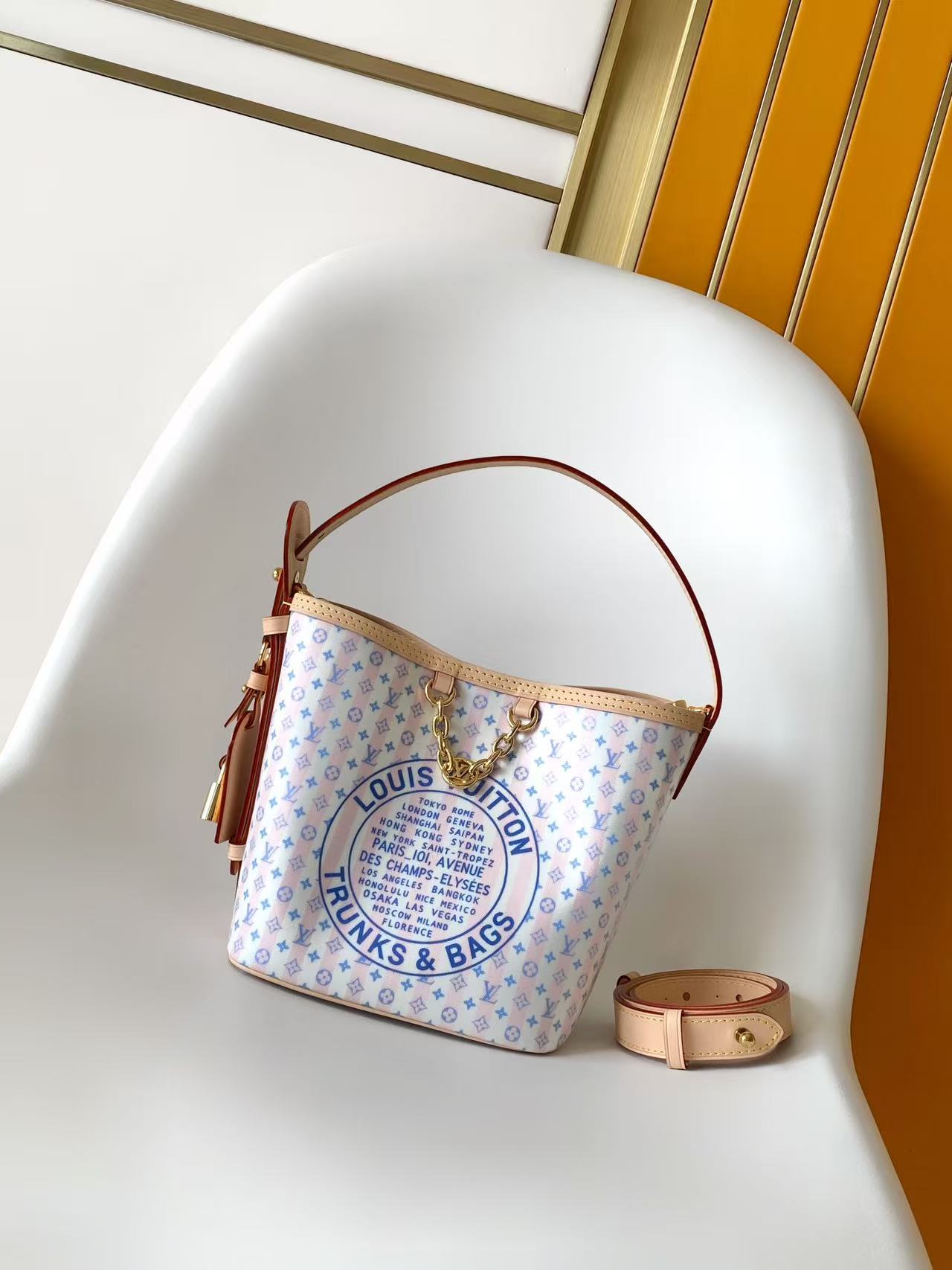 Cheap Louis Vuitton AAA Quality Handbags in 210796, $75 USD- [IB210796] - Replica Louis Vuitton AAA Quality Handbags