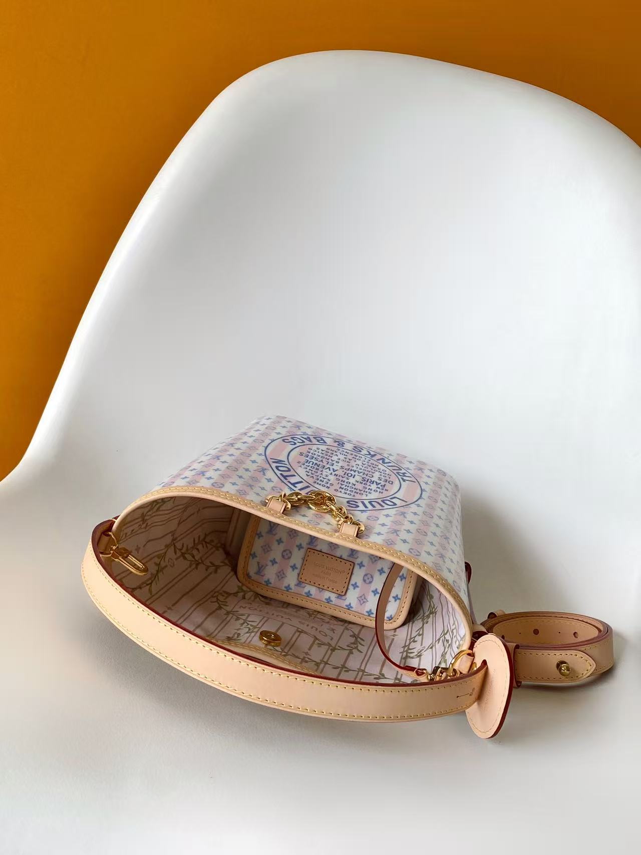 Cheap Louis Vuitton AAA Quality Handbags in 210796, $75 USD- [IB210796] - Replica Louis Vuitton AAA Quality Handbags