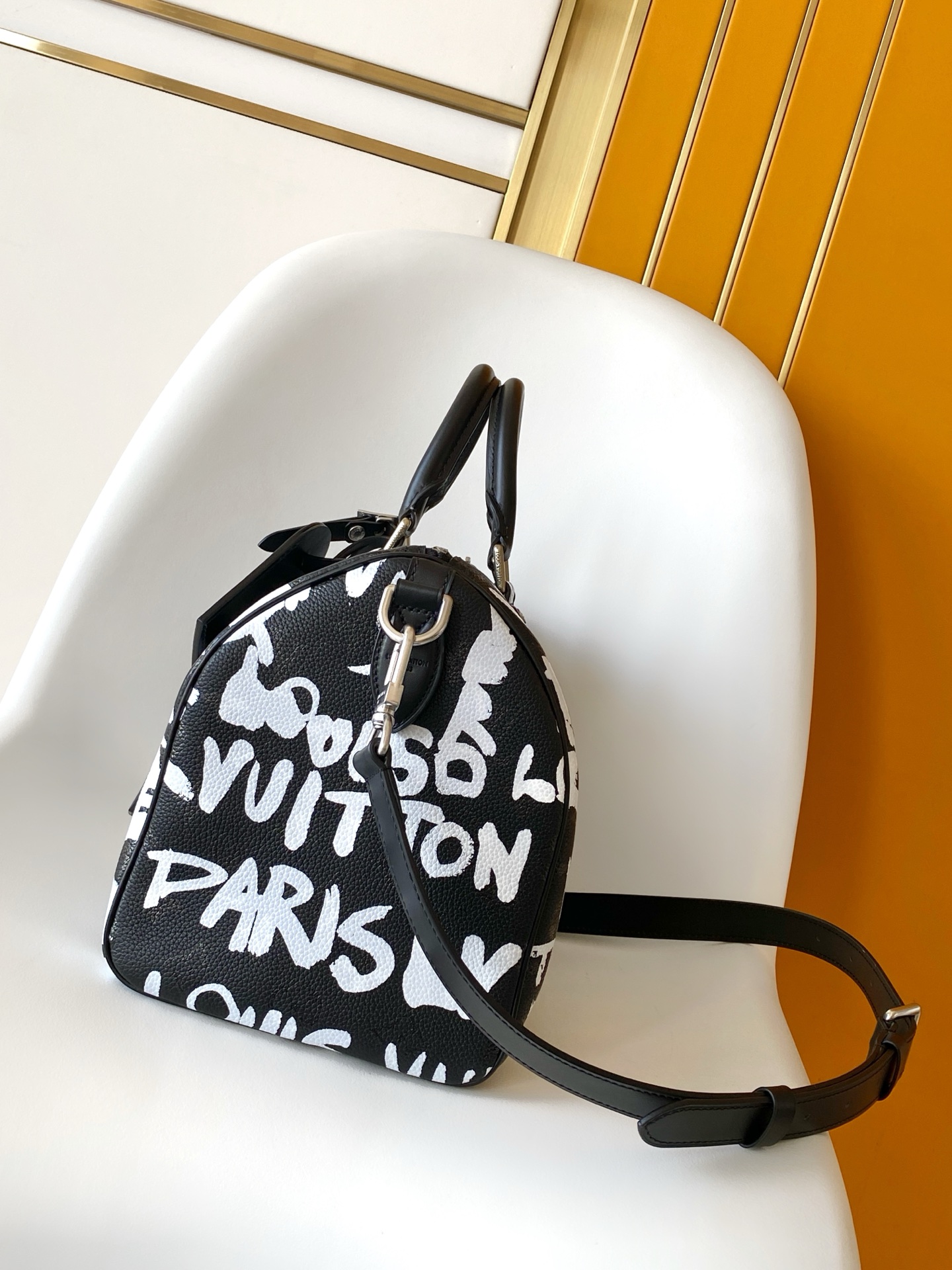 Cheap Louis Vuitton AAA Quality Handbags in 210811, $135 USD- [IB210811] - Replica Louis Vuitton AAA Quality Handbags