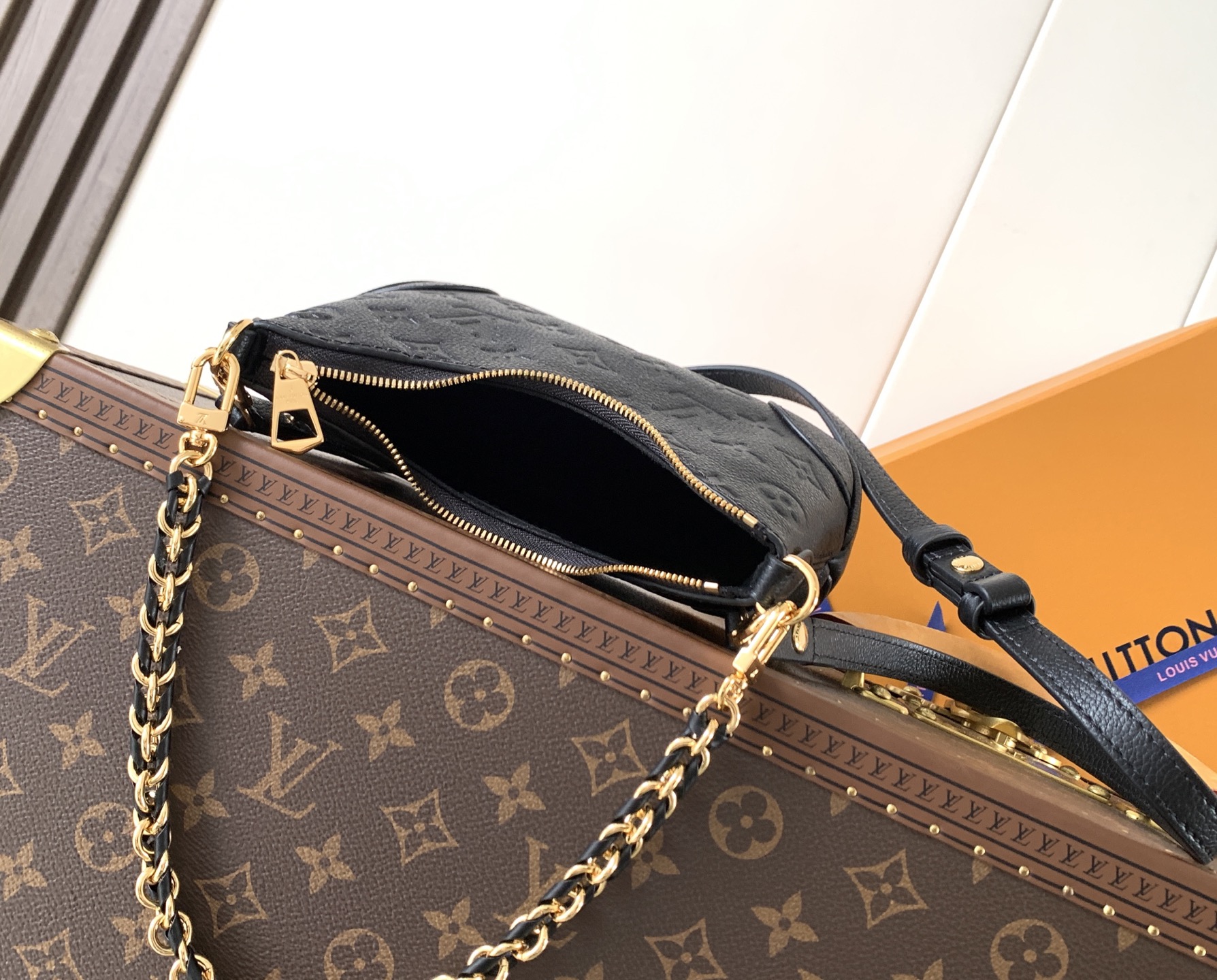 Cheap Louis Vuitton AAA Quality Handbags in 210813, $75 USD- [IB210813] - Replica Louis Vuitton AAA Quality Handbags