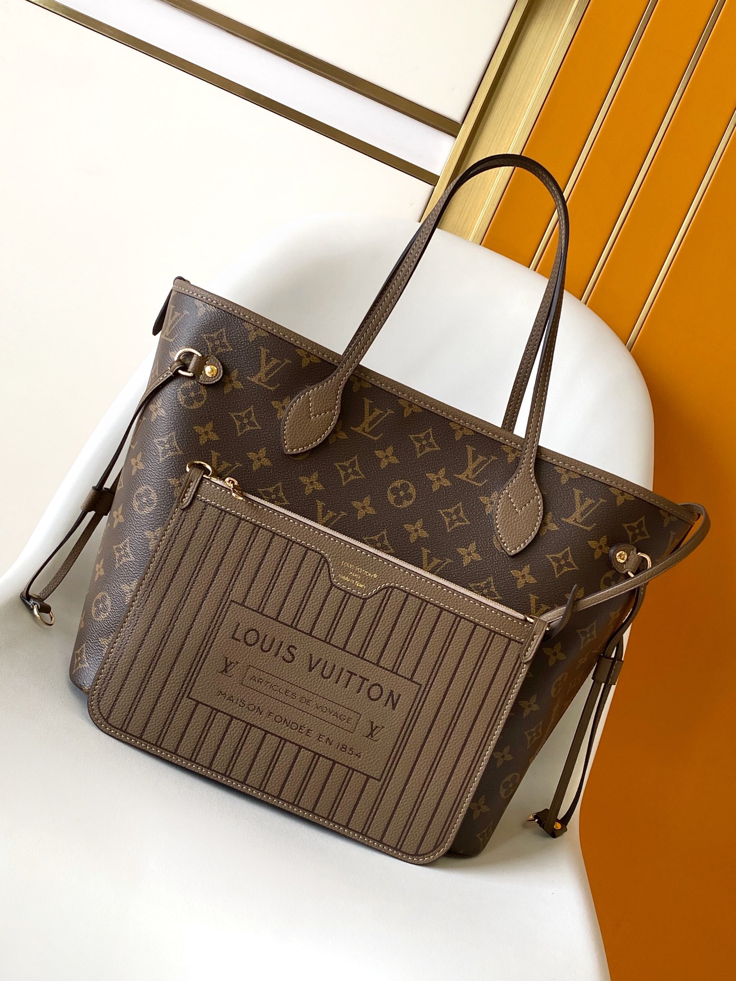 Cheap Louis Vuitton AAA Quality Handbags in 210828, $85 USD- [IB210828] - Replica Louis Vuitton AAA Quality Handbags