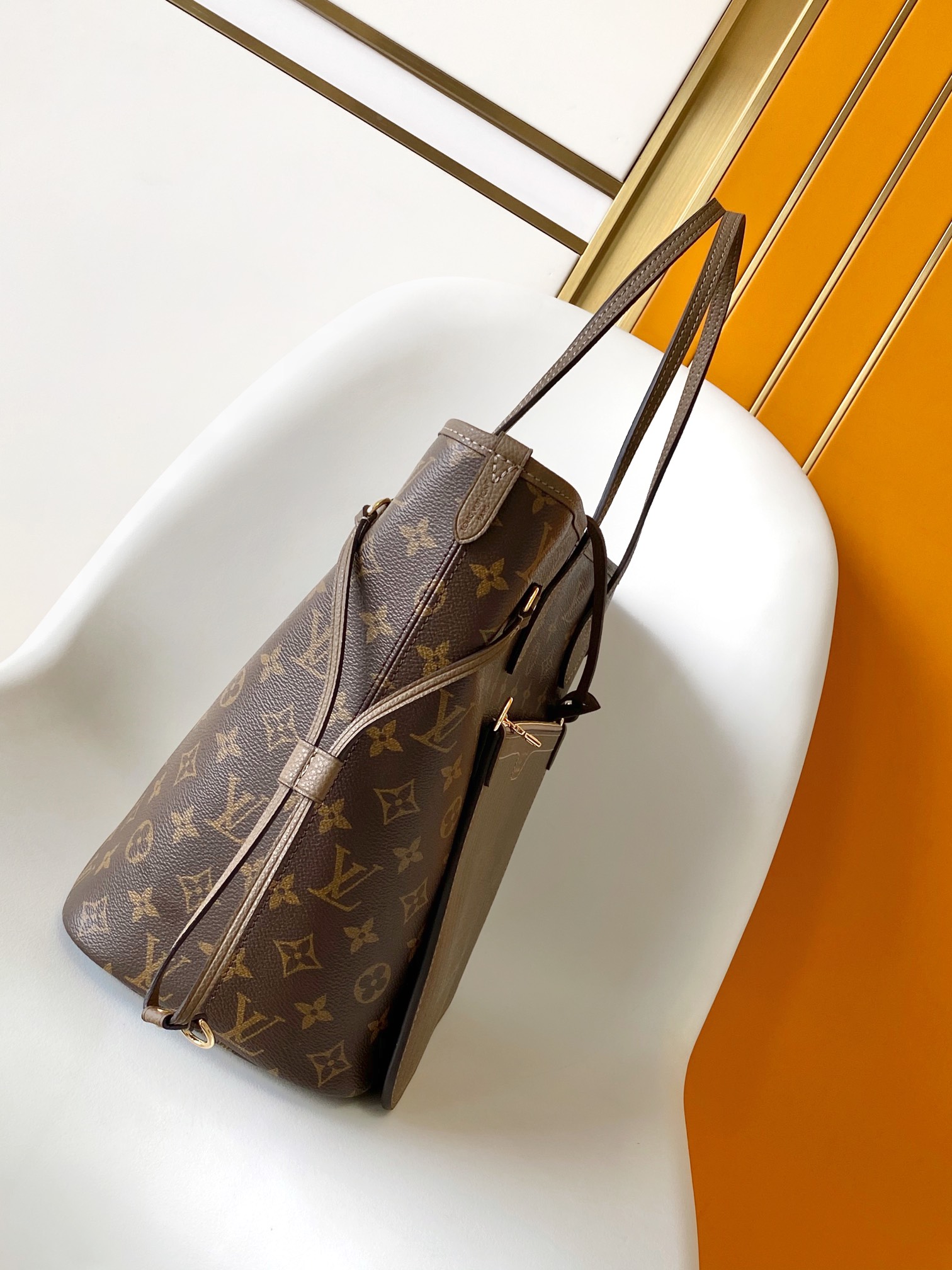Cheap Louis Vuitton AAA Quality Handbags in 210828, $85 USD- [IB210828] - Replica Louis Vuitton AAA Quality Handbags