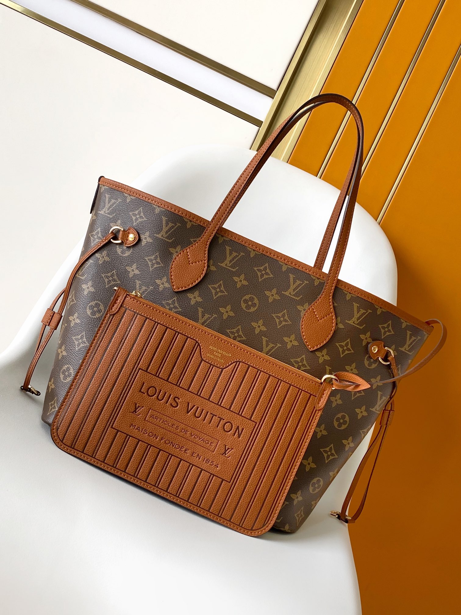 Cheap Louis Vuitton AAA Quality Handbags in 210829, $85 USD- [IB210829] - Replica Louis Vuitton AAA Quality Handbags