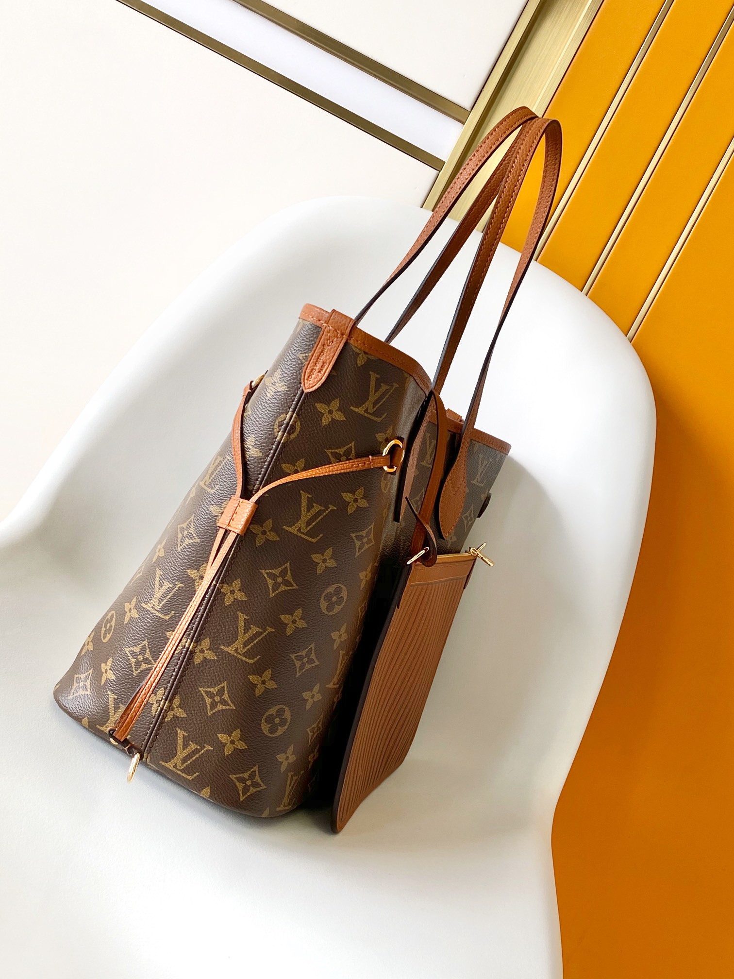 Cheap Louis Vuitton AAA Quality Handbags in 210829, $85 USD- [IB210829] - Replica Louis Vuitton AAA Quality Handbags