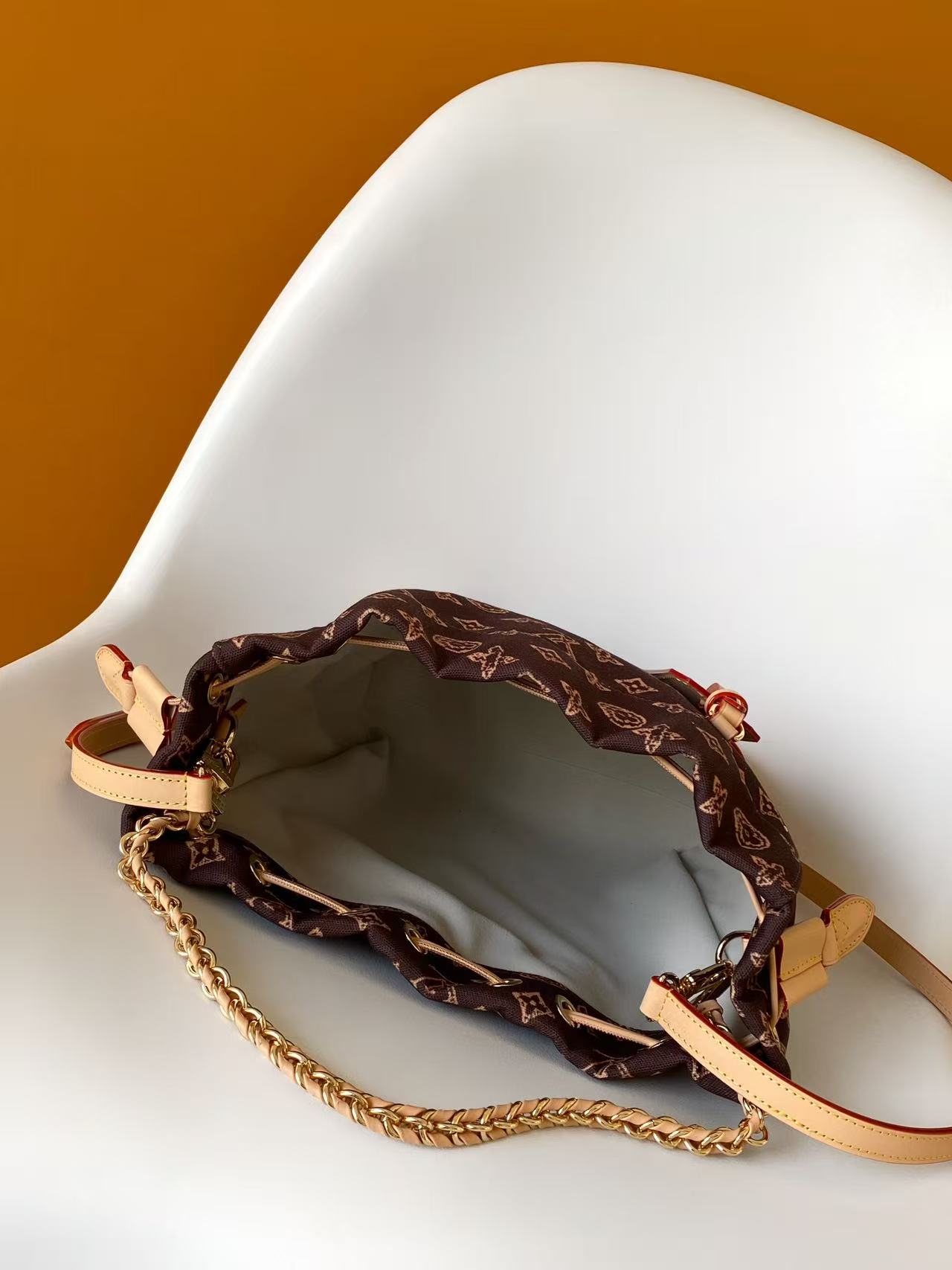 Cheap Louis Vuitton AAA Quality Handbags in 210832, $80 USD- [IB210832] - Replica Louis Vuitton AAA Quality Handbags