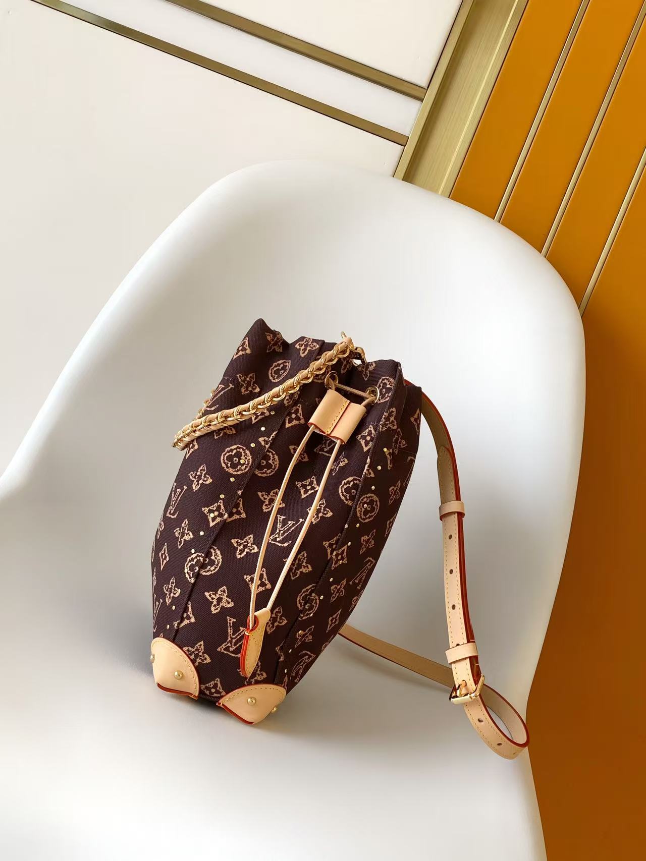 Cheap Louis Vuitton AAA Quality Handbags in 210832, $80 USD- [IB210832] - Replica Louis Vuitton AAA Quality Handbags