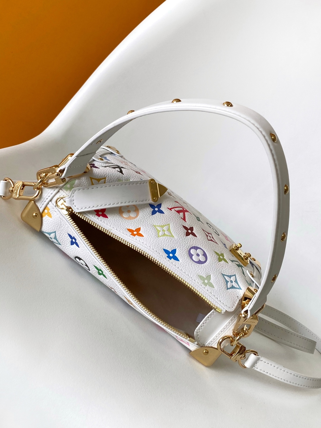 Cheap Louis Vuitton AAA Quality Handbags in 210836, $105 USD- [IB210836] - Replica Louis Vuitton AAA Quality Handbags