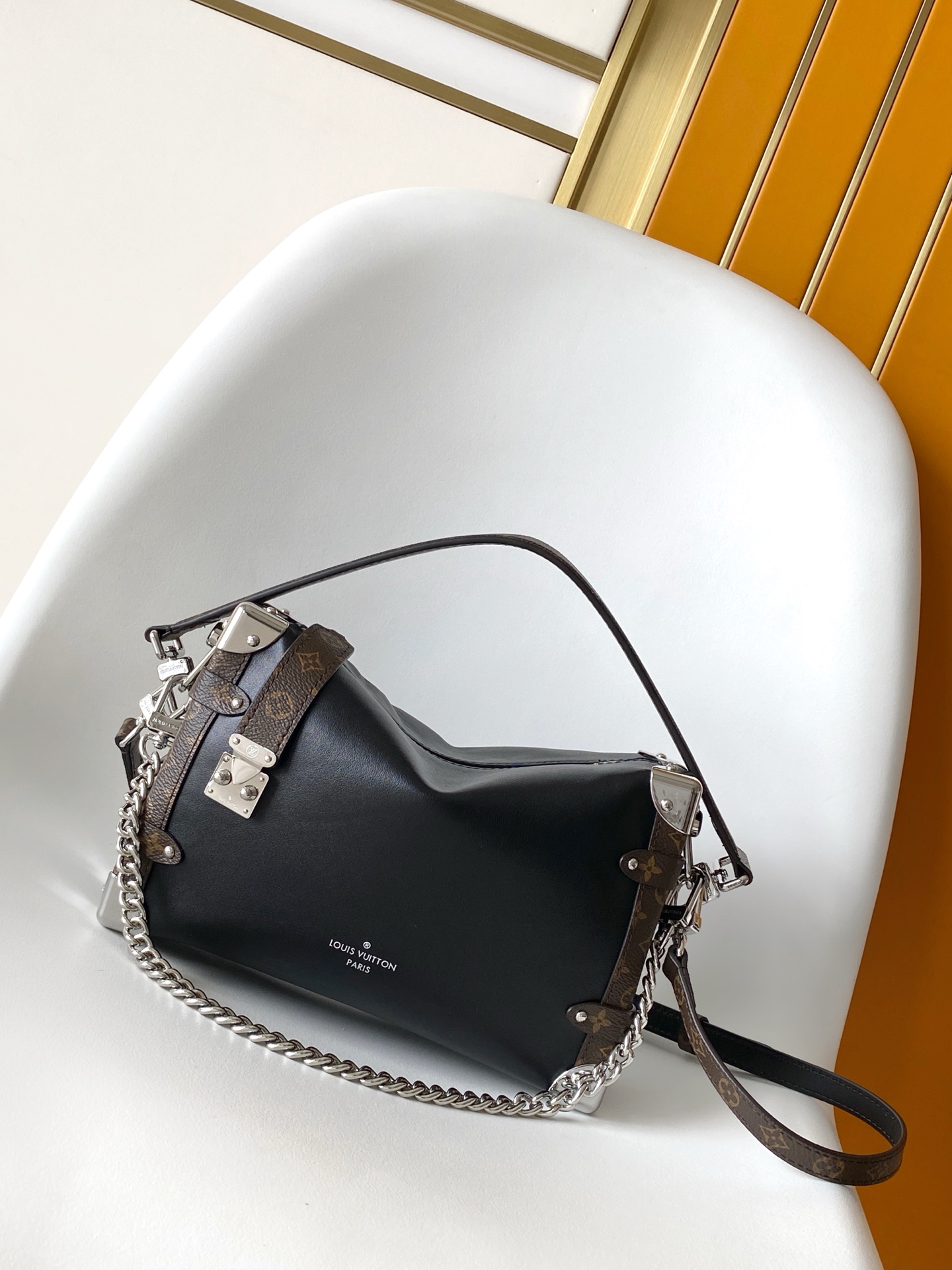 Cheap Louis Vuitton AAA Quality Handbags in 210837, $110 USD- [IB210837] - Replica Louis Vuitton AAA Quality Handbags