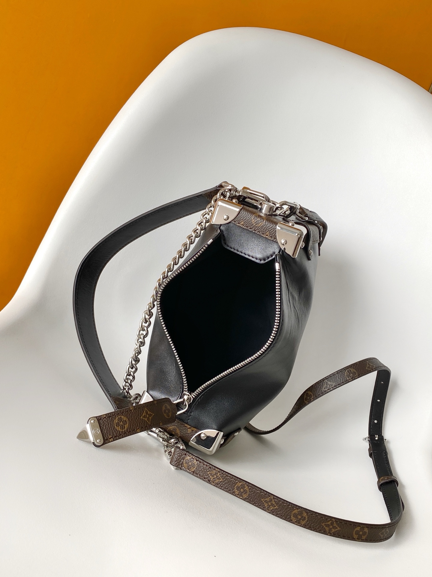 Cheap Louis Vuitton AAA Quality Handbags in 210837, $110 USD- [IB210837] - Replica Louis Vuitton AAA Quality Handbags
