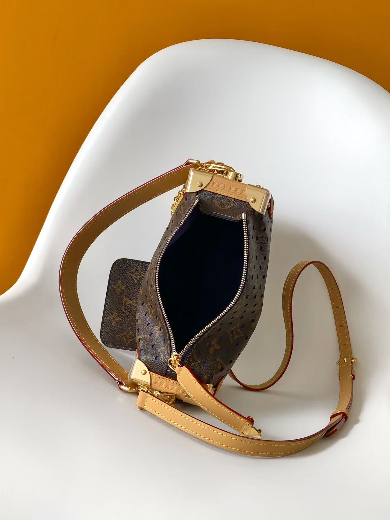 Cheap Louis Vuitton AAA Quality Handbags in 210844, $95 USD- [IB210844] - Replica Louis Vuitton AAA Quality Handbags