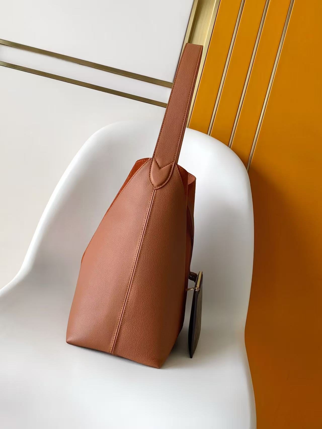 Cheap Louis Vuitton AAA Quality Handbags in 210846, $110 USD- [IB210846] - Replica Louis Vuitton AAA Quality Handbags