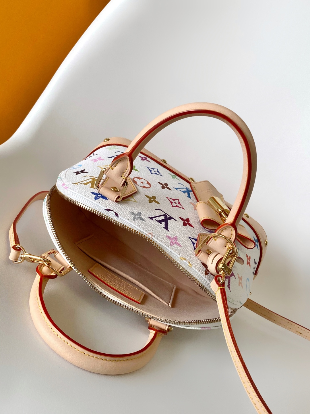 Cheap Louis Vuitton AAA Quality Handbags in 210848, $90 USD- [IB210848] - Replica Louis Vuitton AAA Quality Handbags