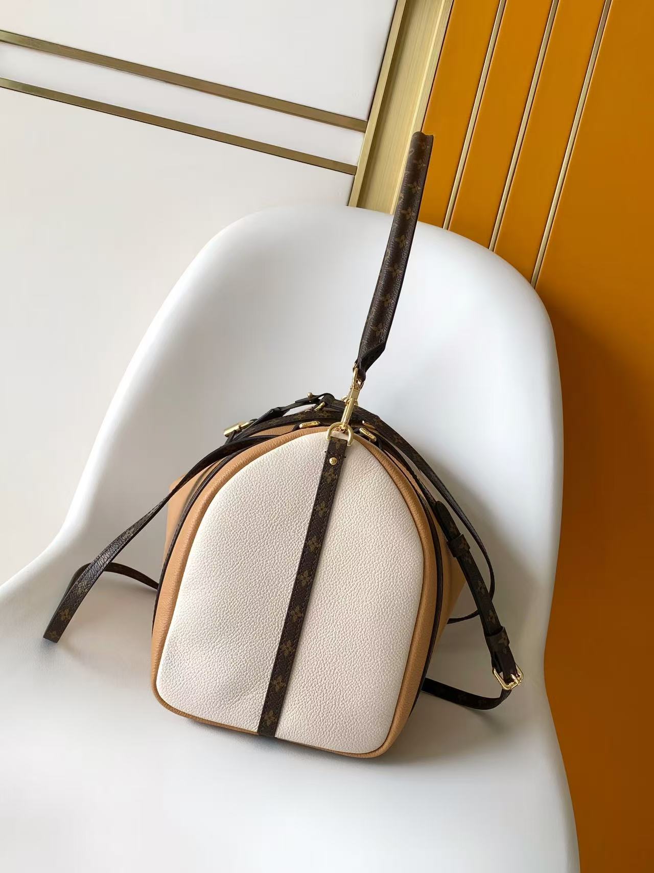 Cheap Louis Vuitton AAA Quality Handbags in 210849, $90 USD- [IB210849] - Replica Louis Vuitton AAA Quality Handbags