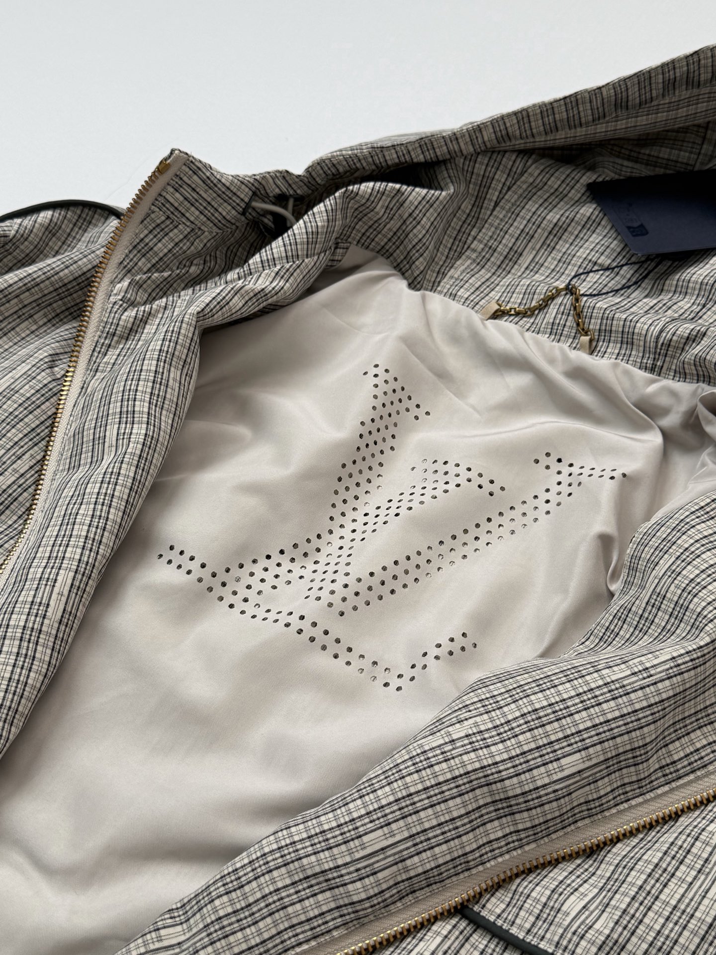 Cheap Louis Vuitton Jackets for Men in 210851, $55 USD- [IB210851] - Replica Louis Vuitton Jackets for Men