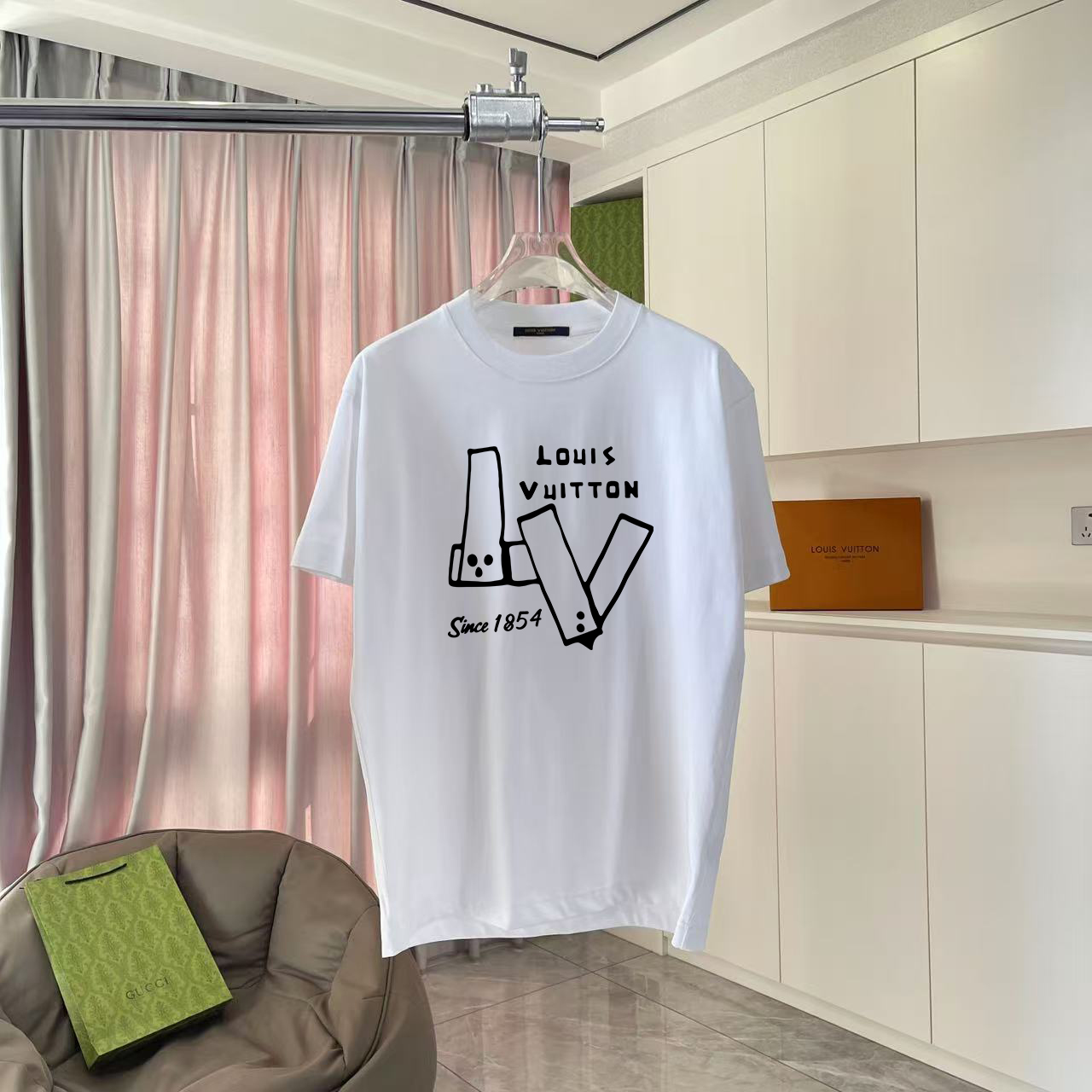 Cheap Louis Vuitton T-Shirts for Men in 210932, $30 USD- [IB210932] - Replica Louis Vuitton T-Shirts for Men