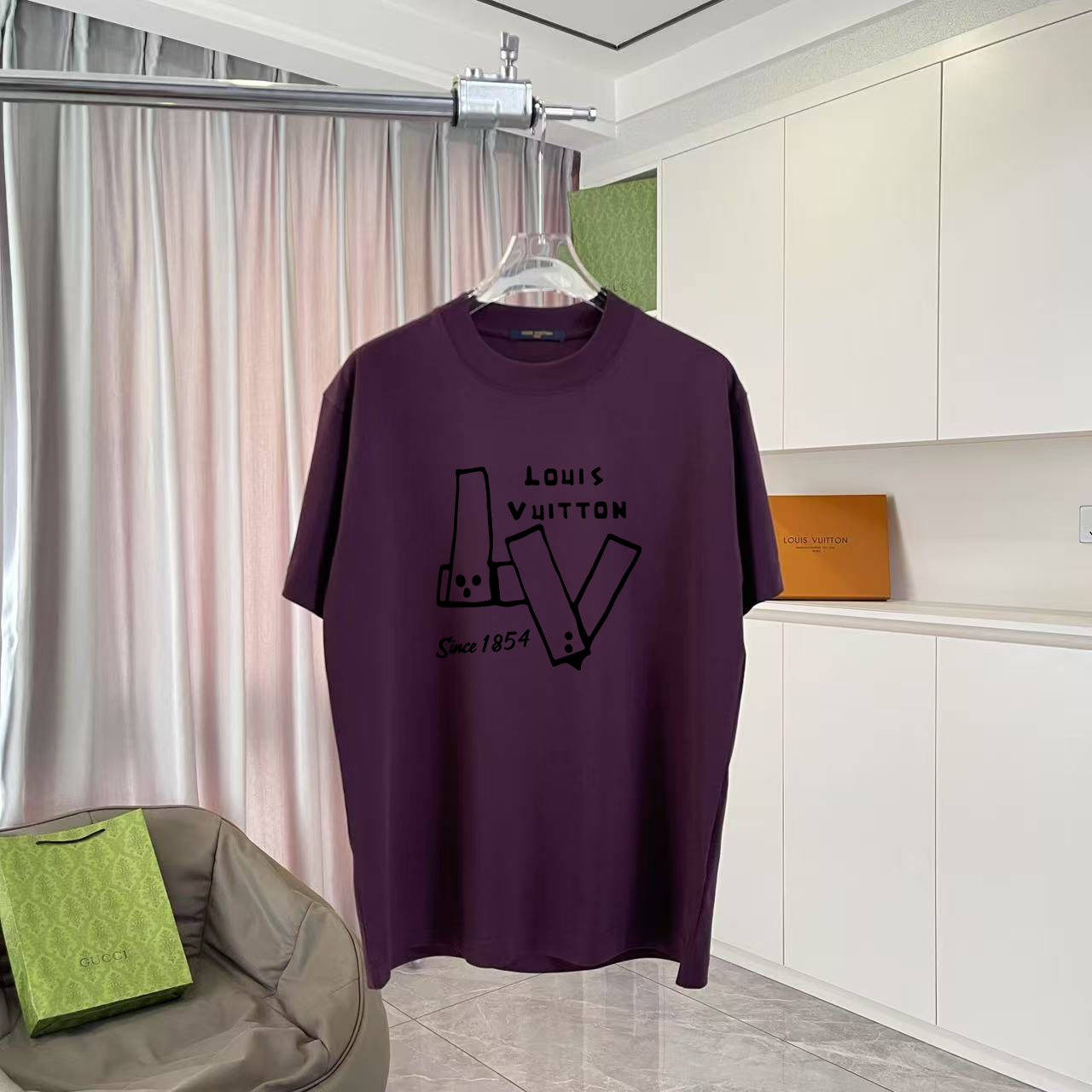 Cheap Louis Vuitton T-Shirts for Men in 210934, $30 USD- [IB210934] - Replica Louis Vuitton T-Shirts for Men