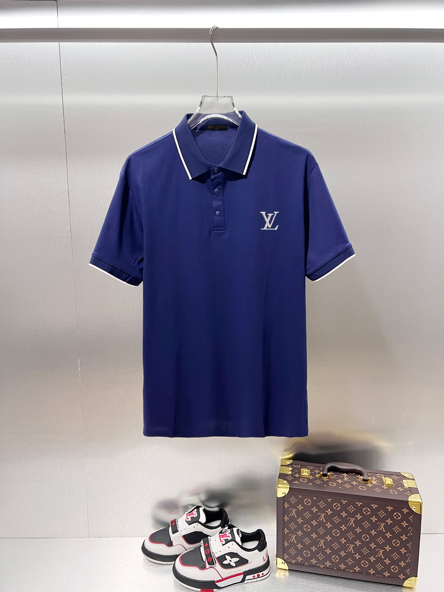 Cheap Louis Vuitton Polo T-Shirts for Men in 210942, $30 USD- [IB210942] - Replica Louis Vuitton Polo T-Shirts for Men