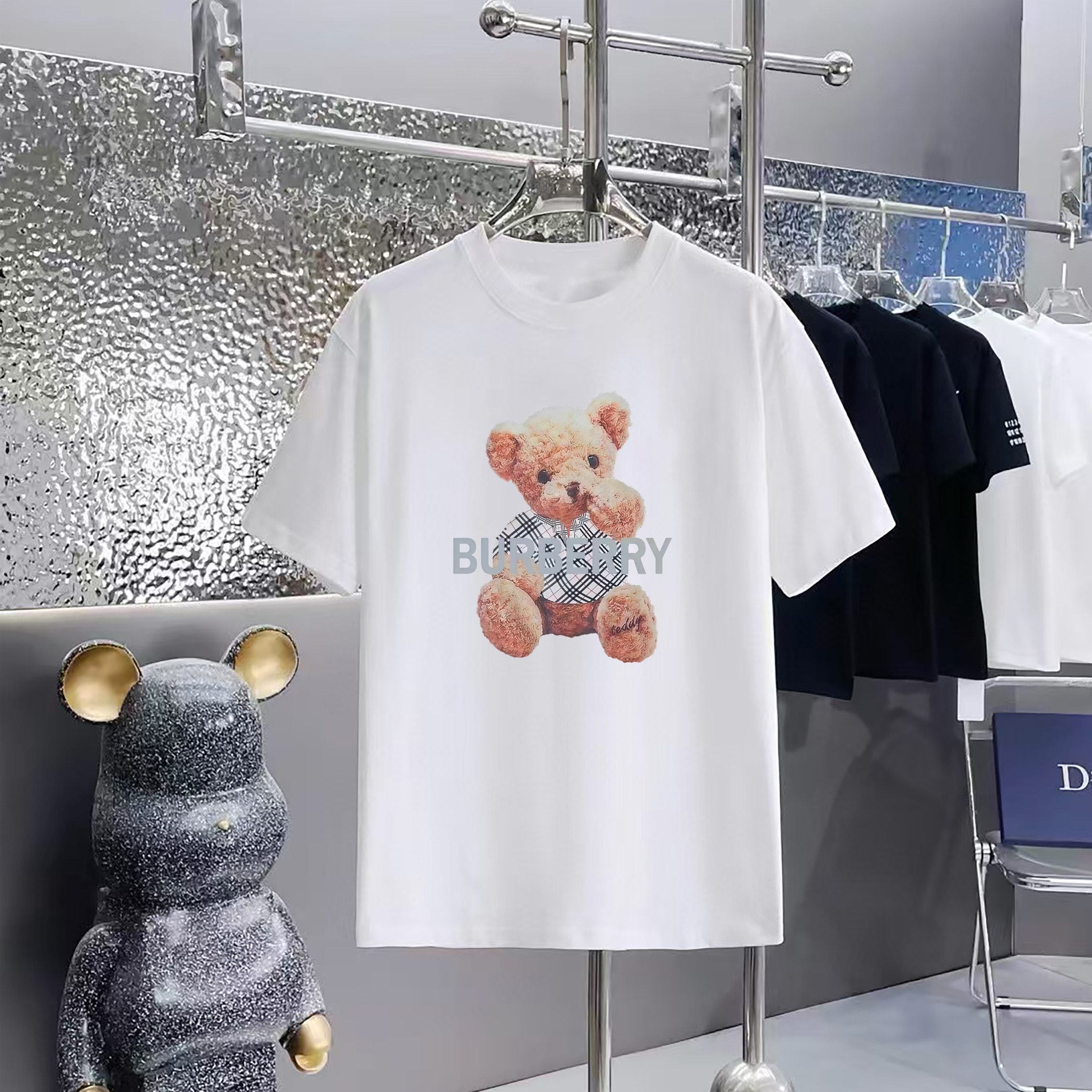 Cheap Burberry T-shirts for Men in 211057, $30 USD- [IB211057] - Replica Burberry T-shirts for Men