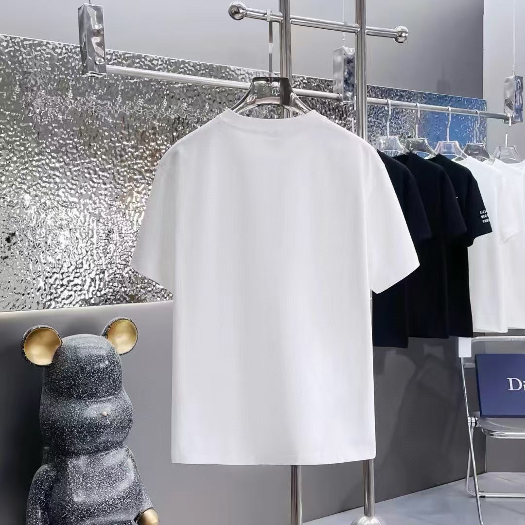 Cheap Burberry T-shirts for Men in 211057, $30 USD- [IB211057] - Replica Burberry T-shirts for Men