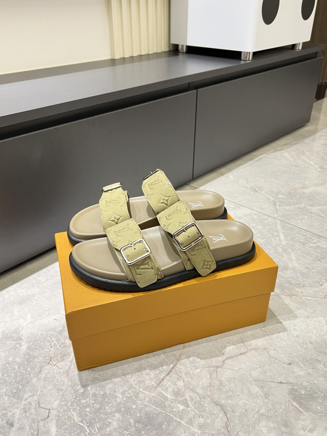 Cheap Louis Vuitton Slippers For Men in 211227, $50 USD- [IB211227] - Replica Louis Vuitton Slippers For Men