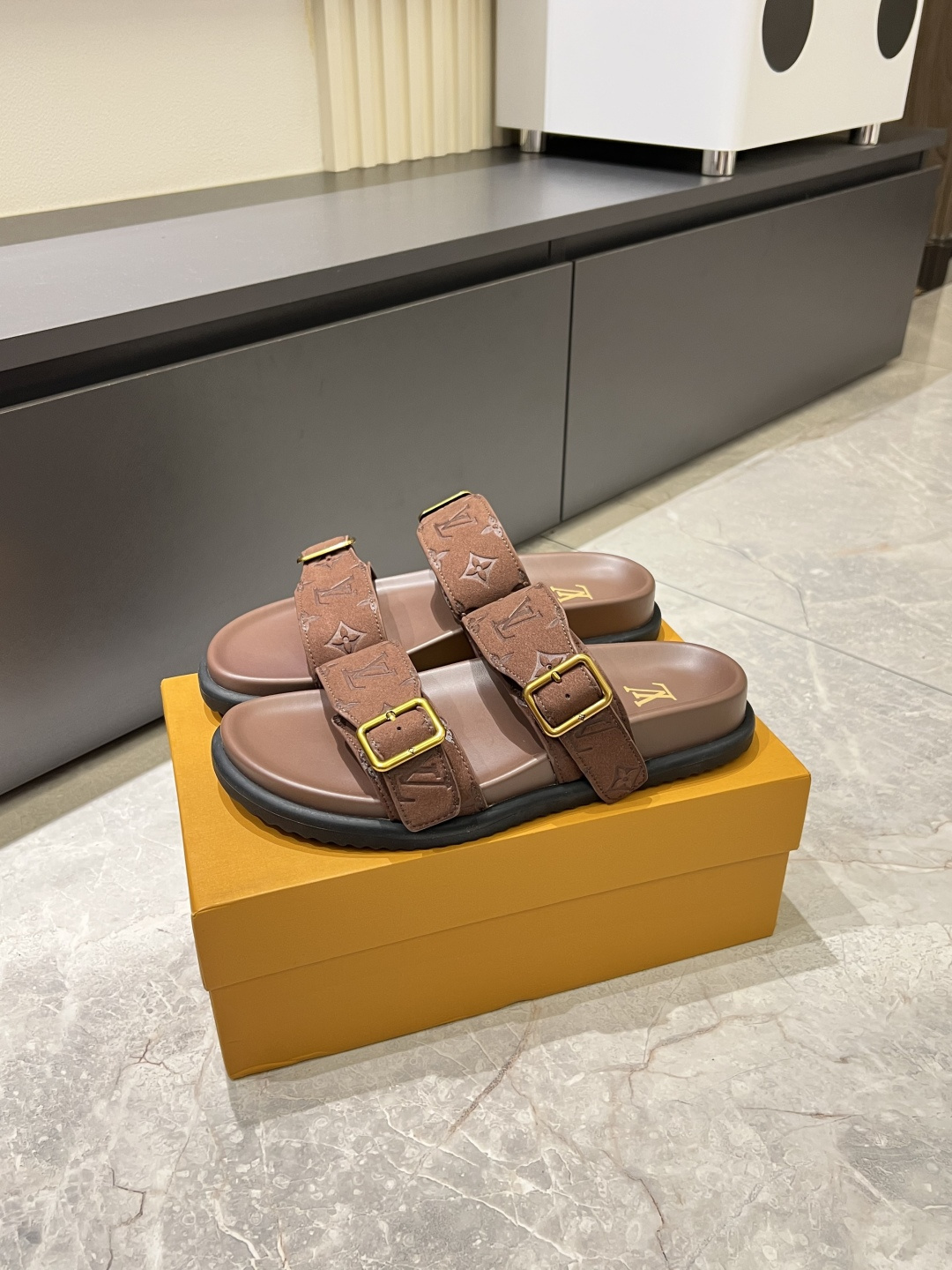 Cheap Louis Vuitton Slippers For Men in 211229, $50 USD- [IB211229] - Replica Louis Vuitton Slippers For Men