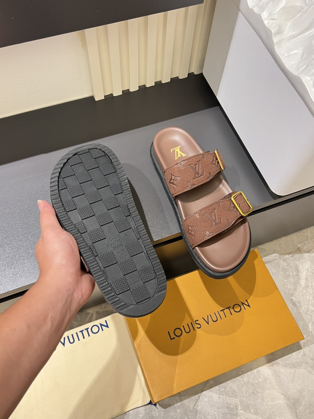Cheap Louis Vuitton Slippers For Men in 211229, $50 USD- [IB211229] - Replica Louis Vuitton Slippers For Men