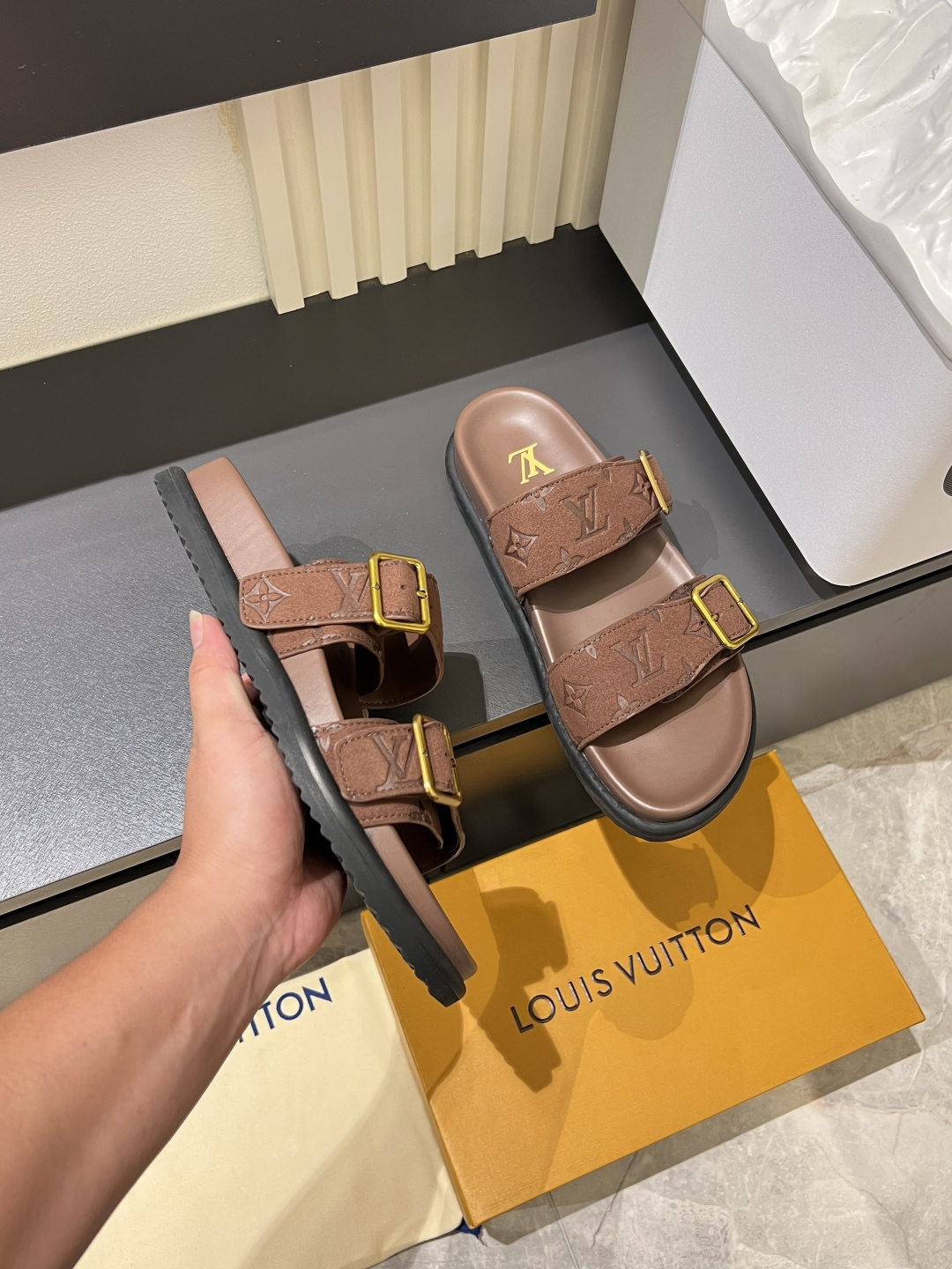 Cheap Louis Vuitton Slippers For Men in 211229, $50 USD- [IB211229] - Replica Louis Vuitton Slippers For Men