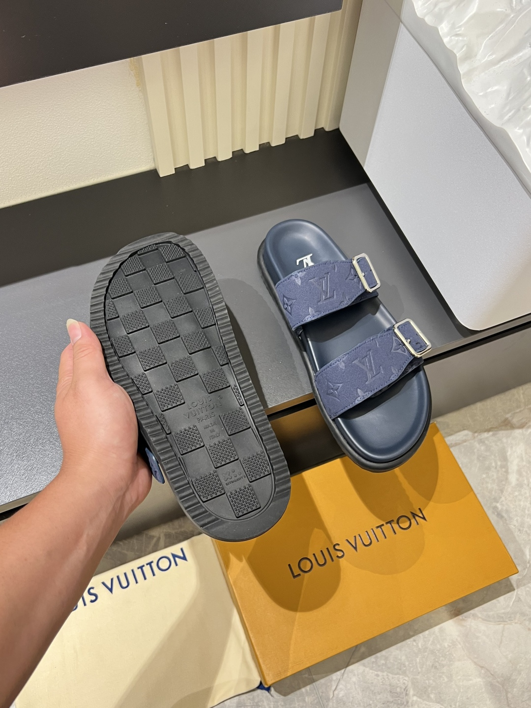 Cheap Louis Vuitton Slippers For Men in 211230, $50 USD- [IB211230] - Replica Louis Vuitton Slippers For Men