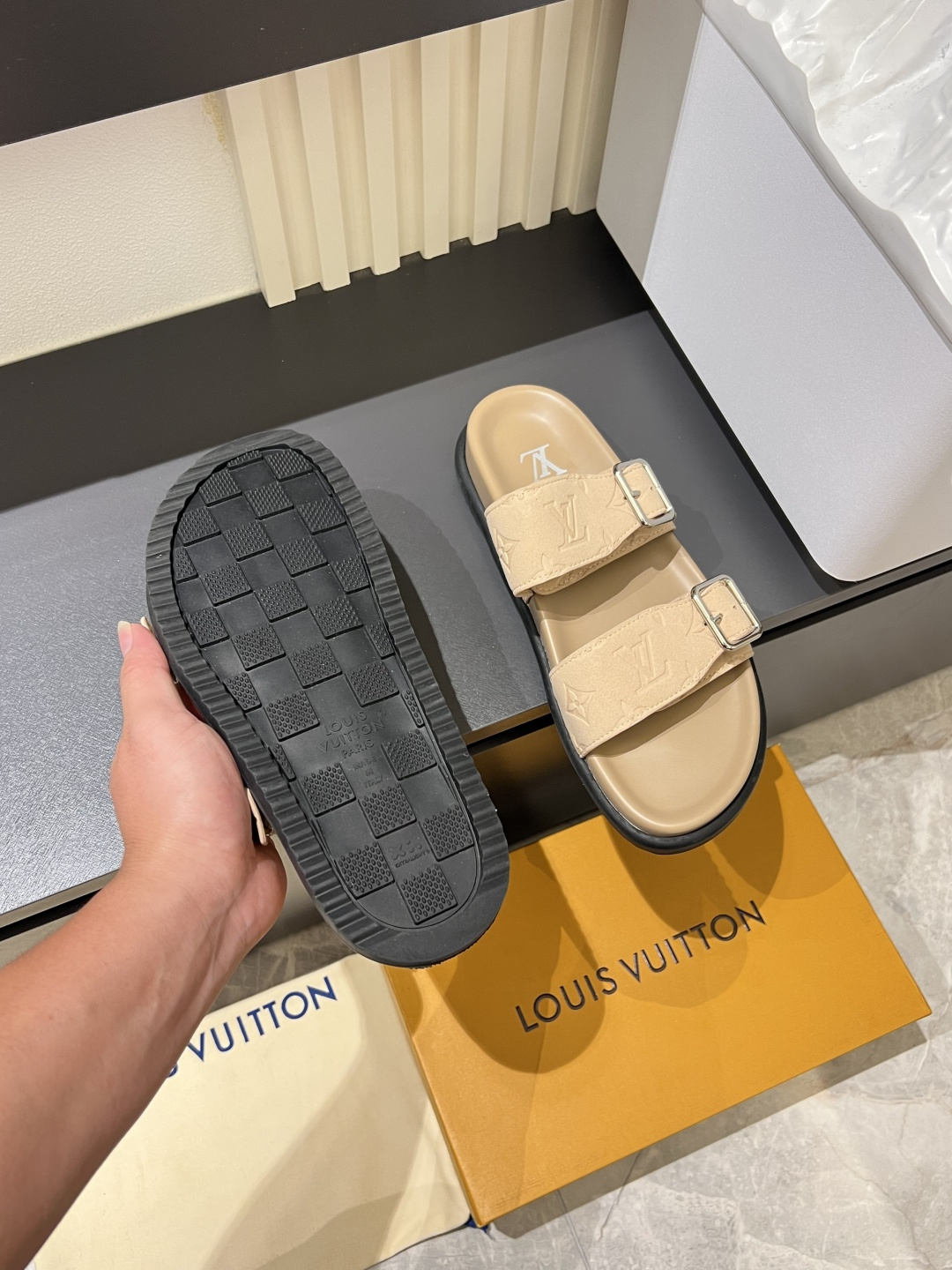 Cheap Louis Vuitton Slippers For Men in 211234, $50 USD- [IB211234] - Replica Louis Vuitton Slippers For Men