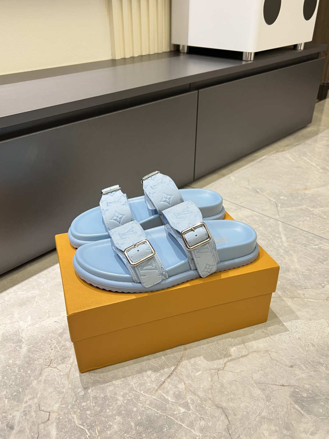 Cheap Louis Vuitton Slippers For Men in 211235, $50 USD- [IB211235] - Replica Louis Vuitton Slippers For Men