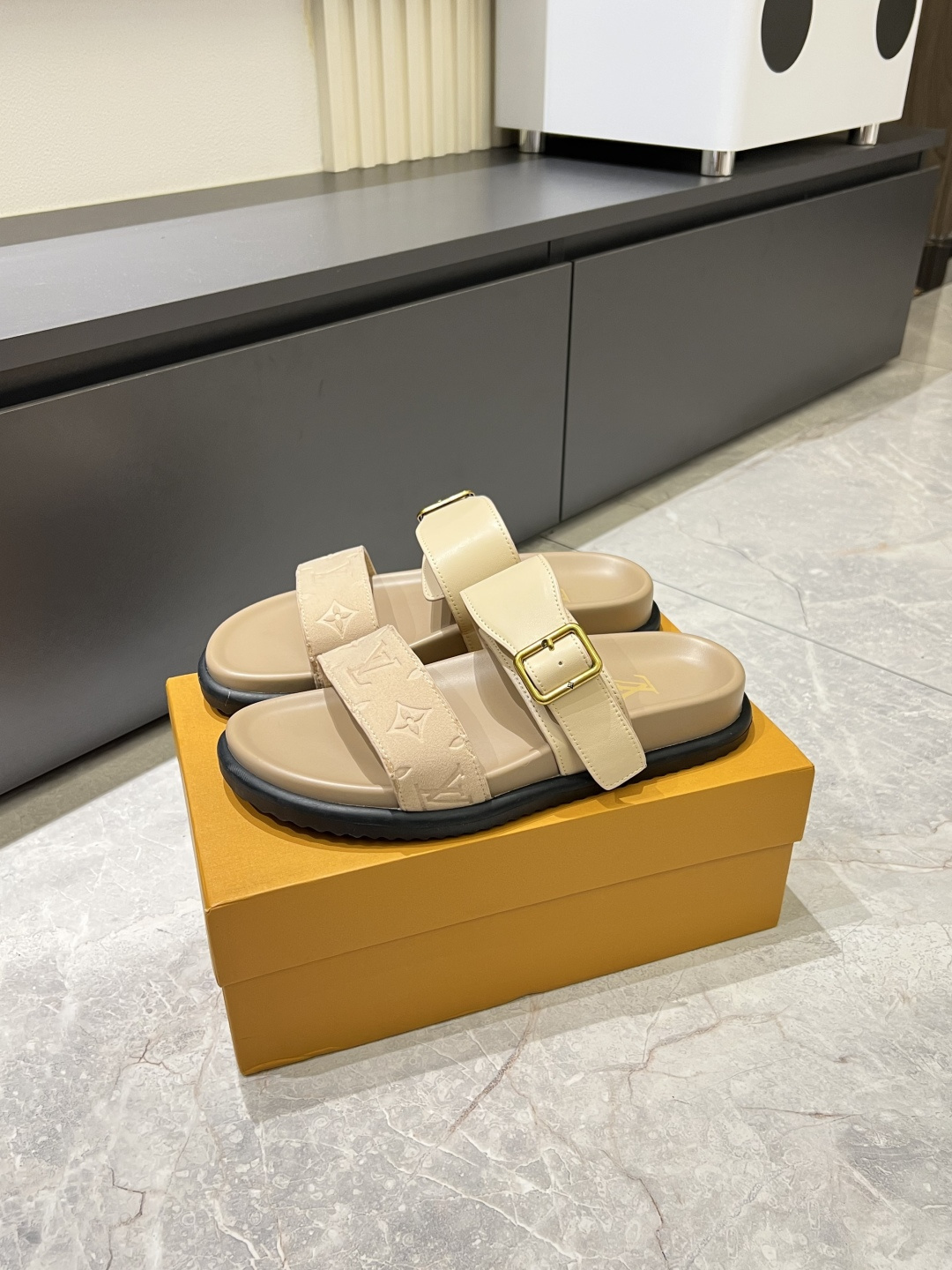 Cheap Louis Vuitton Slippers For Men in 211236, $50 USD- [IB211236] - Replica Louis Vuitton Slippers For Men