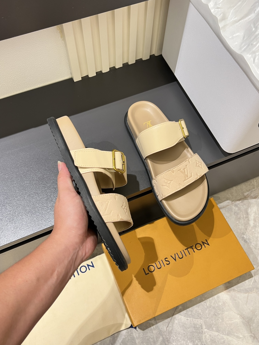 Cheap Louis Vuitton Slippers For Men in 211236, $50 USD- [IB211236] - Replica Louis Vuitton Slippers For Men