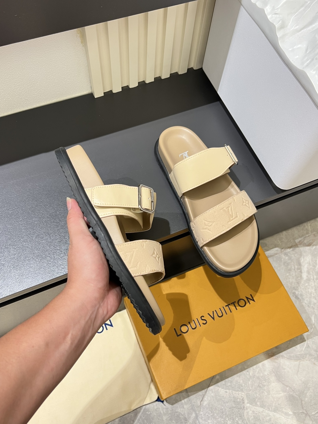 Cheap Louis Vuitton Slippers For Men in 211237, $50 USD- [IB211237] - Replica Louis Vuitton Slippers For Men