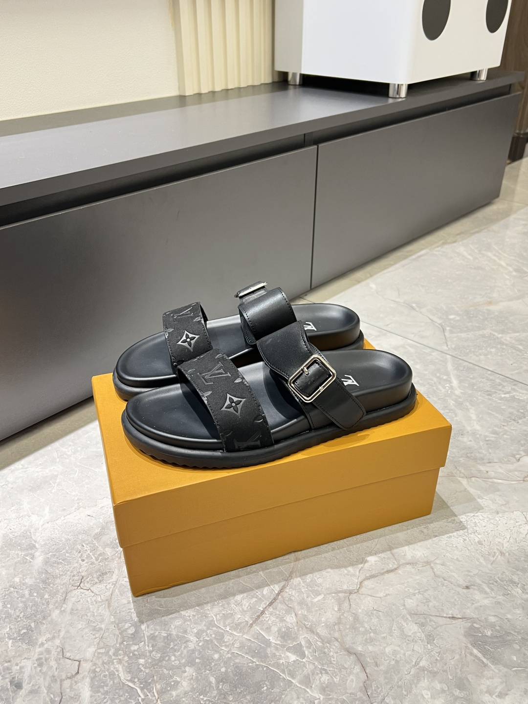 Cheap Louis Vuitton Slippers For Men in 211240, $50 USD- [IB211240] - Replica Louis Vuitton Slippers For Men