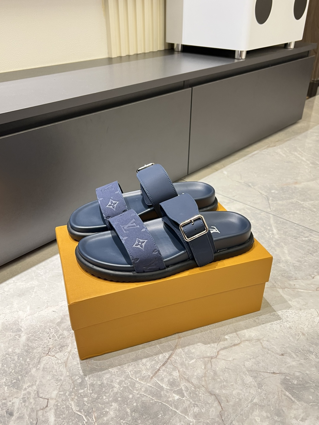 Cheap Louis Vuitton Slippers For Men in 211243, $50 USD- [IB211243] - Replica Louis Vuitton Slippers For Men